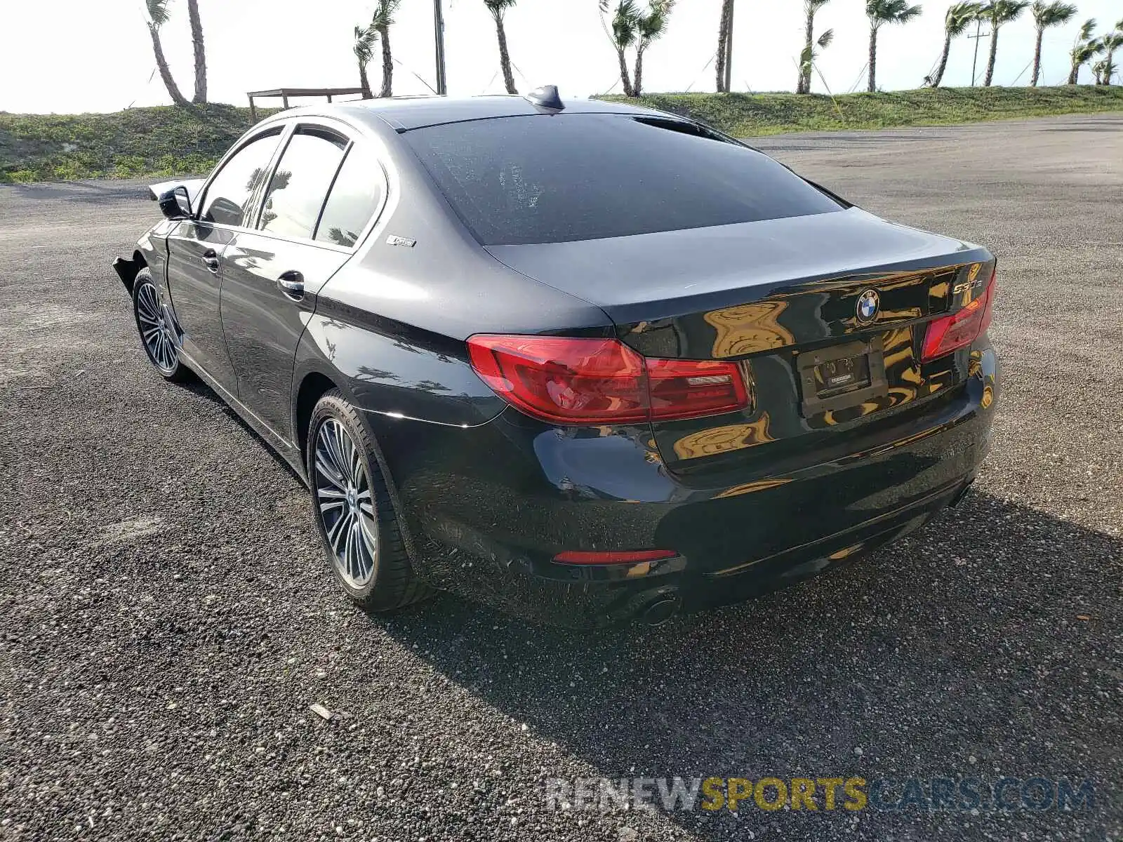 3 Photograph of a damaged car WBAJA9C55KB399375 BMW 5 SERIES 2019