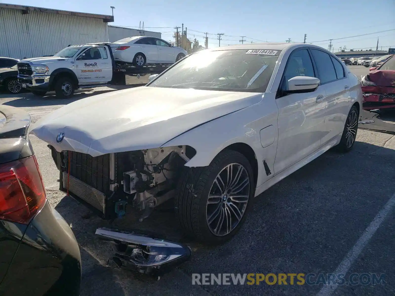 2 Photograph of a damaged car WBAJA9C55KB399649 BMW 5 SERIES 2019