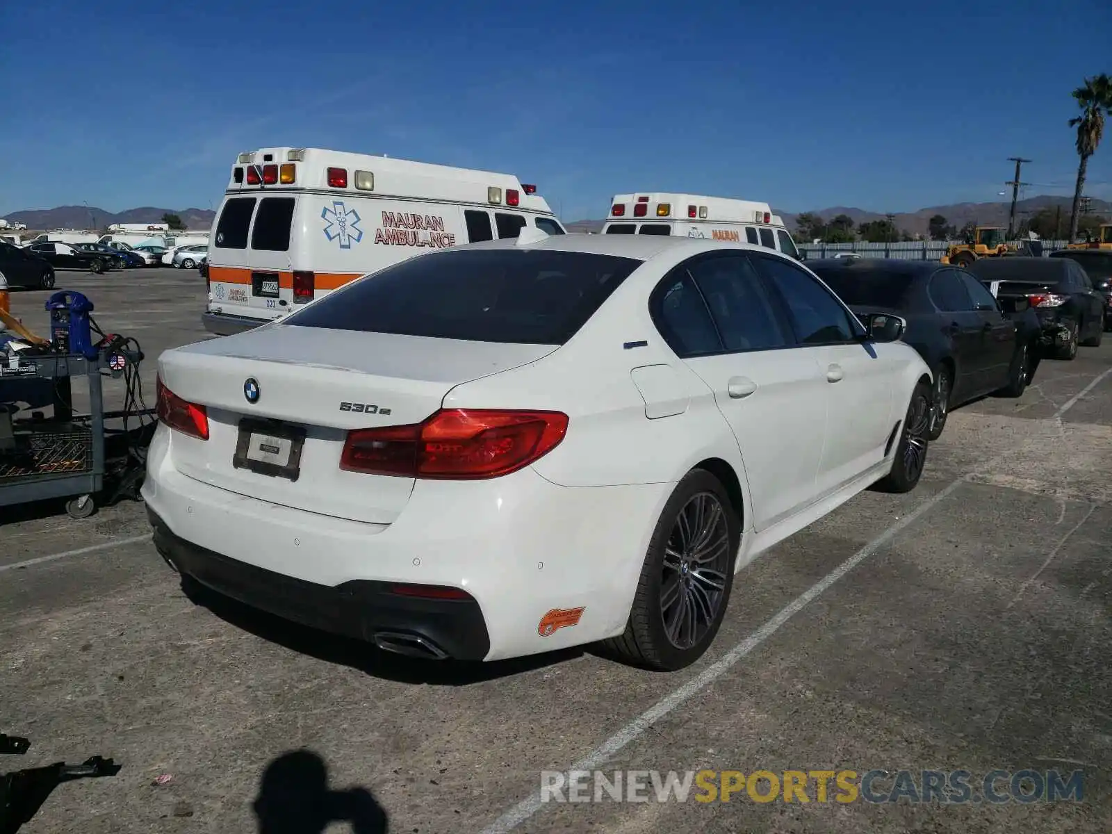 4 Photograph of a damaged car WBAJA9C55KB399649 BMW 5 SERIES 2019