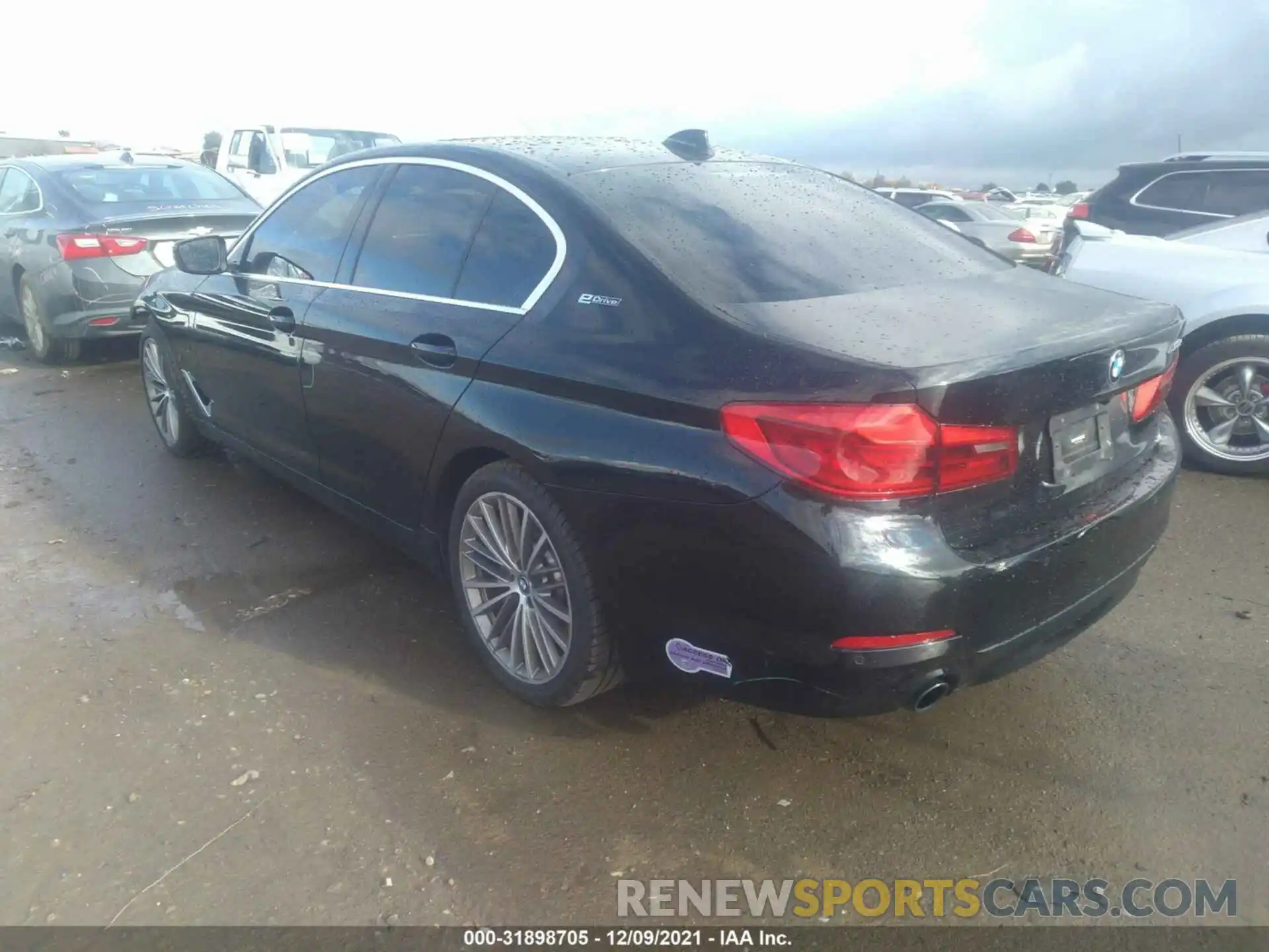 3 Photograph of a damaged car WBAJA9C56KB254068 BMW 5 SERIES 2019