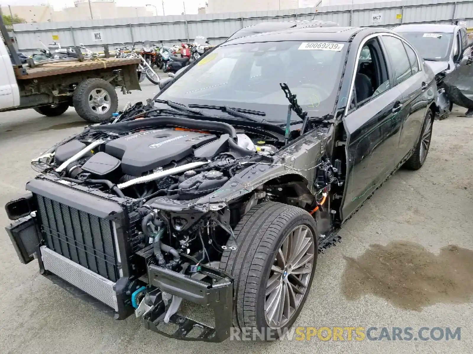 2 Photograph of a damaged car WBAJA9C56KB388563 BMW 5 SERIES 2019