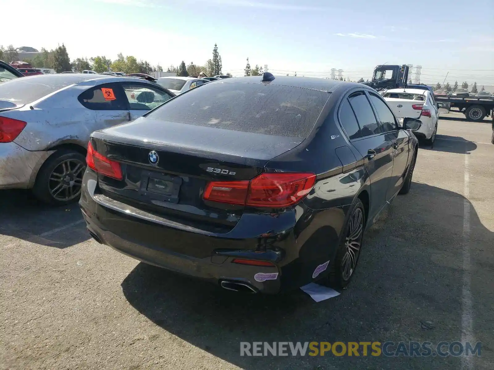 4 Photograph of a damaged car WBAJA9C56KB388725 BMW 5 SERIES 2019