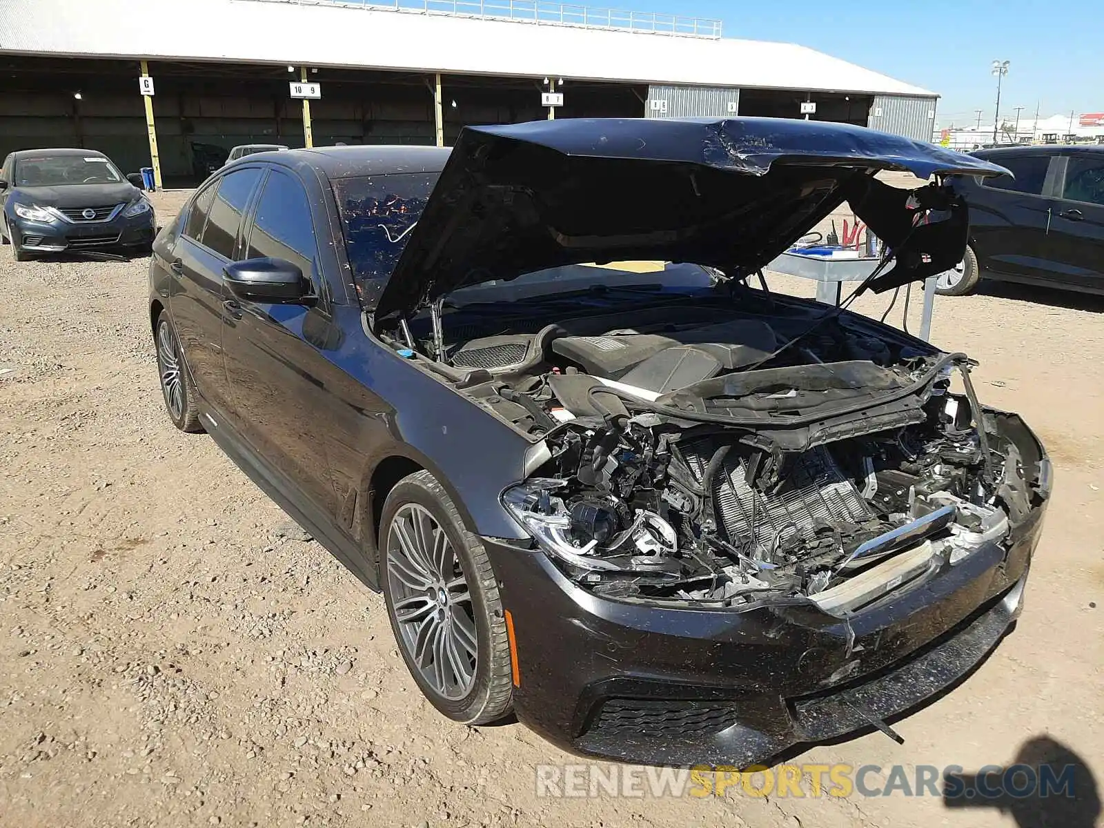 1 Фотография поврежденного автомобиля WBAJA9C56KB392824 BMW 5 SERIES 2019