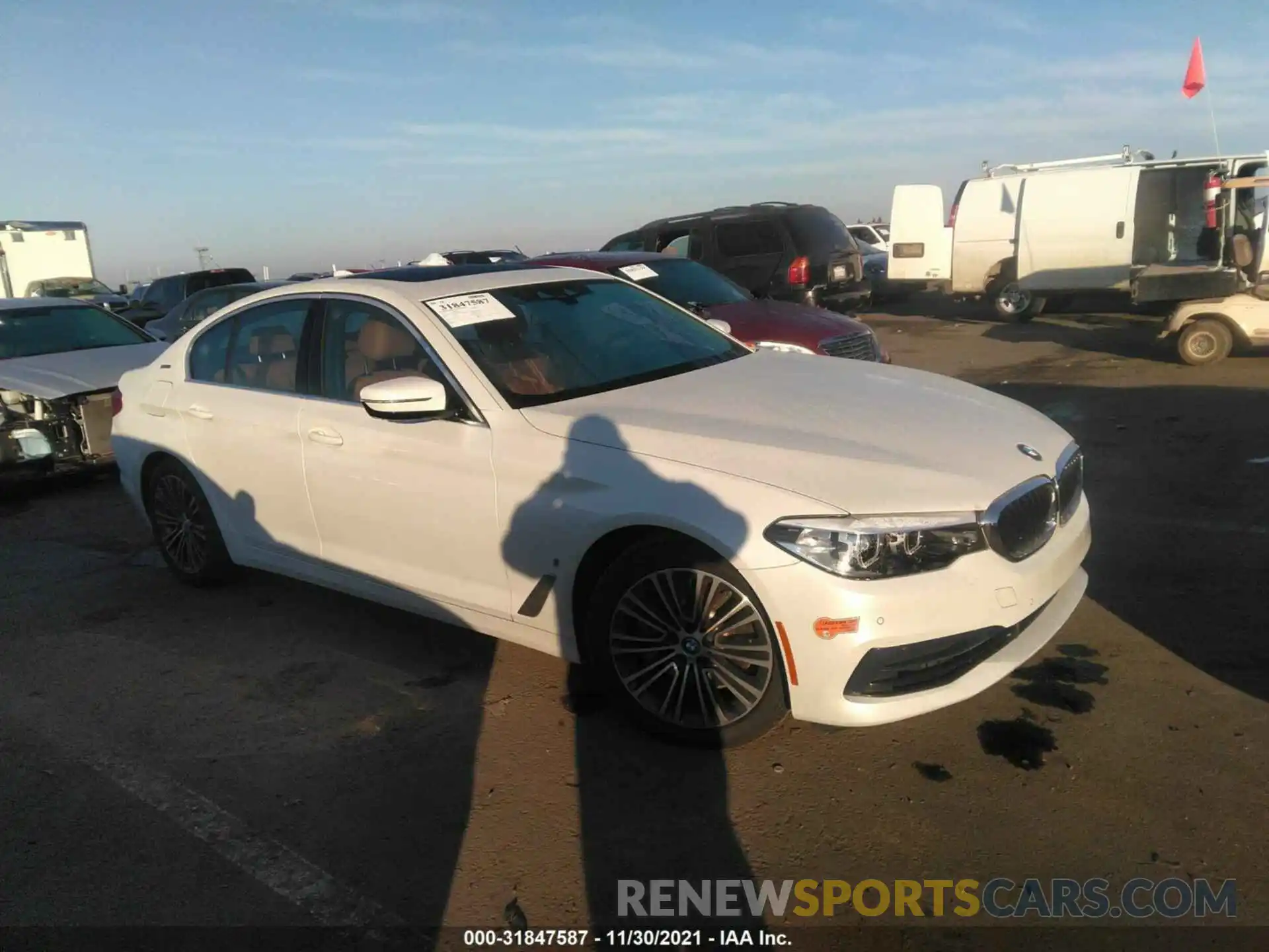 1 Photograph of a damaged car WBAJA9C56KB393150 BMW 5 SERIES 2019