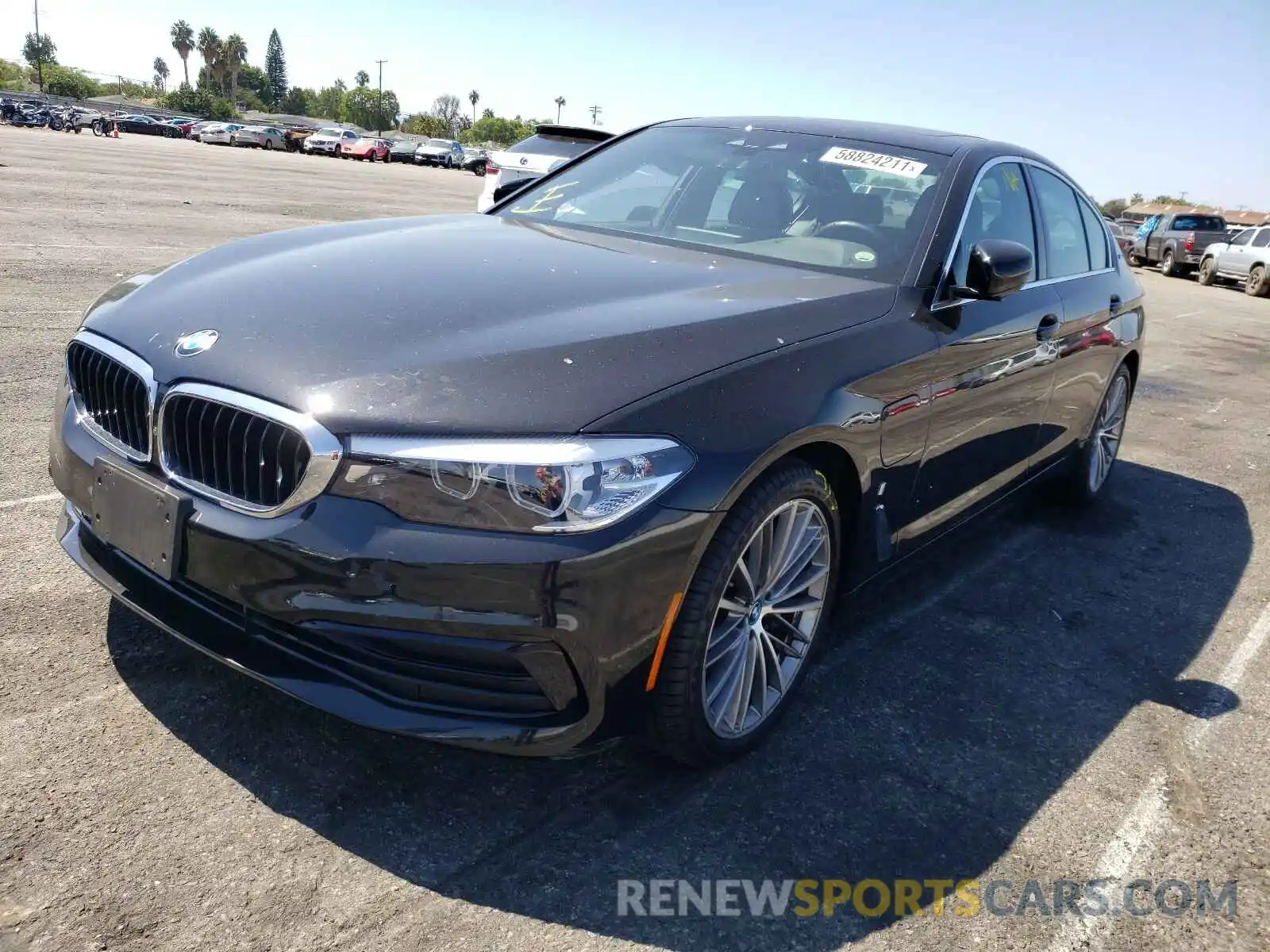 2 Photograph of a damaged car WBAJA9C56KB399031 BMW 5 SERIES 2019