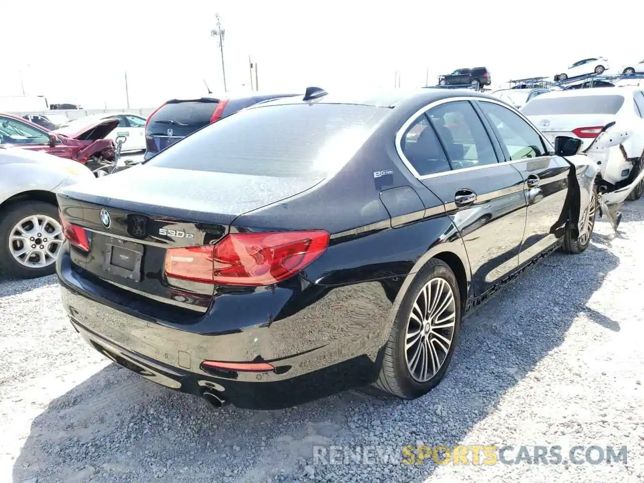 4 Photograph of a damaged car WBAJA9C57KB253768 BMW 5 SERIES 2019