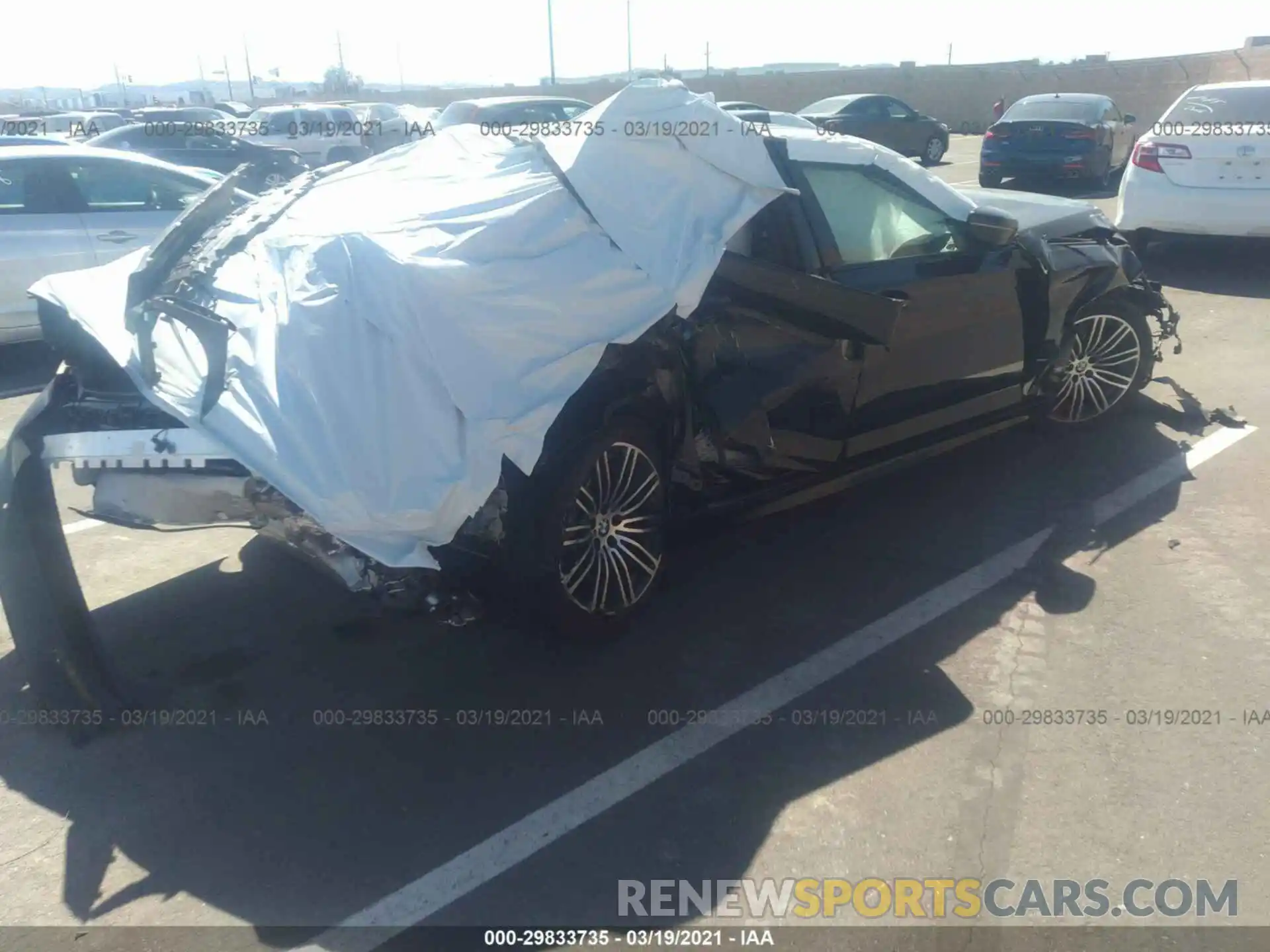 4 Фотография поврежденного автомобиля WBAJA9C57KB389897 BMW 5 SERIES 2019