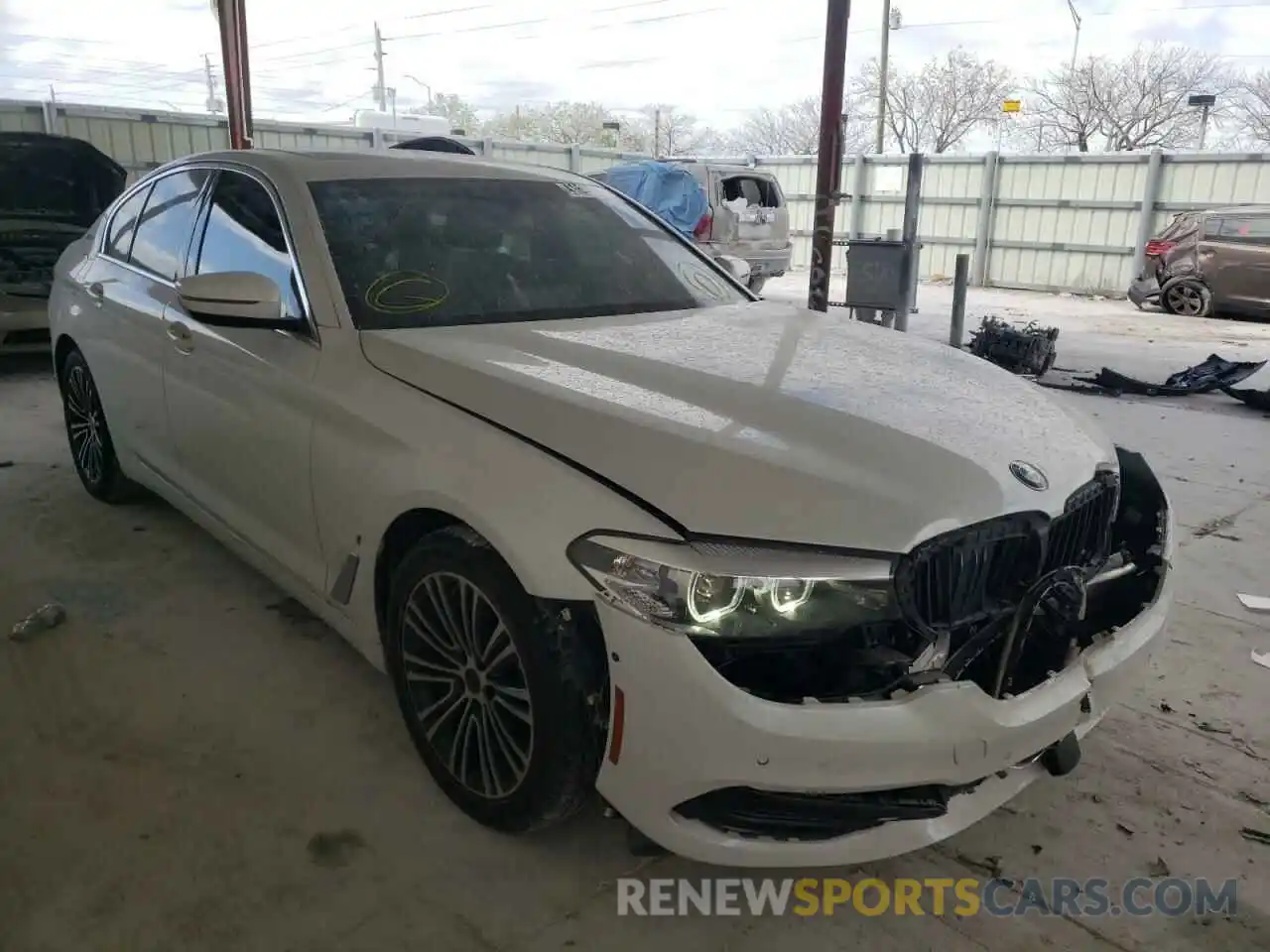 1 Photograph of a damaged car WBAJA9C57KB393268 BMW 5 SERIES 2019