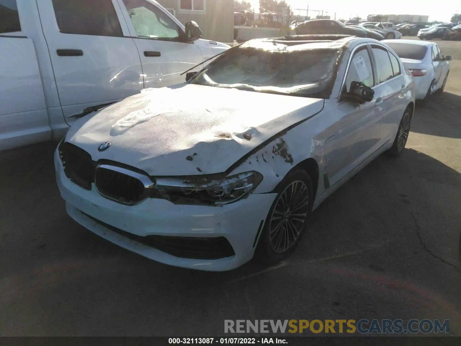 2 Photograph of a damaged car WBAJA9C57KB393500 BMW 5 SERIES 2019