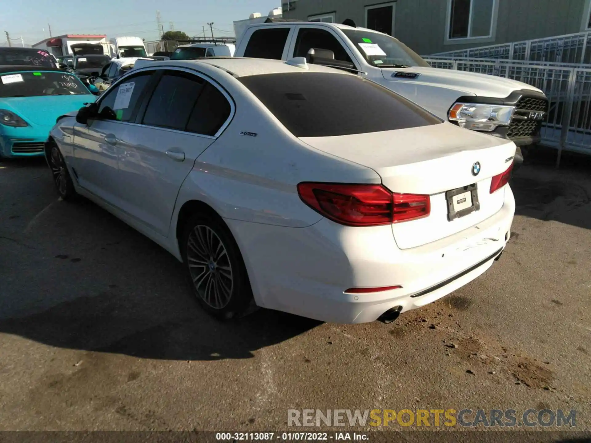 3 Photograph of a damaged car WBAJA9C57KB393500 BMW 5 SERIES 2019