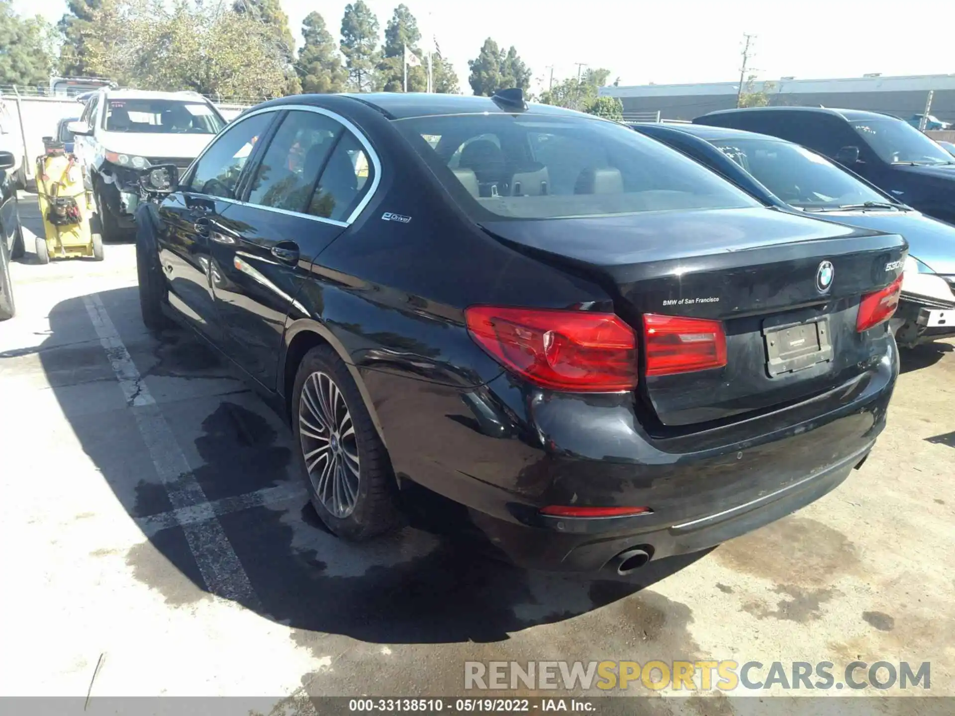 3 Photograph of a damaged car WBAJA9C58KB388323 BMW 5 SERIES 2019