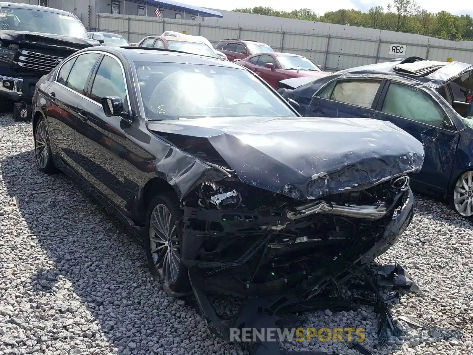 1 Photograph of a damaged car WBAJA9C58KB388385 BMW 5 SERIES 2019