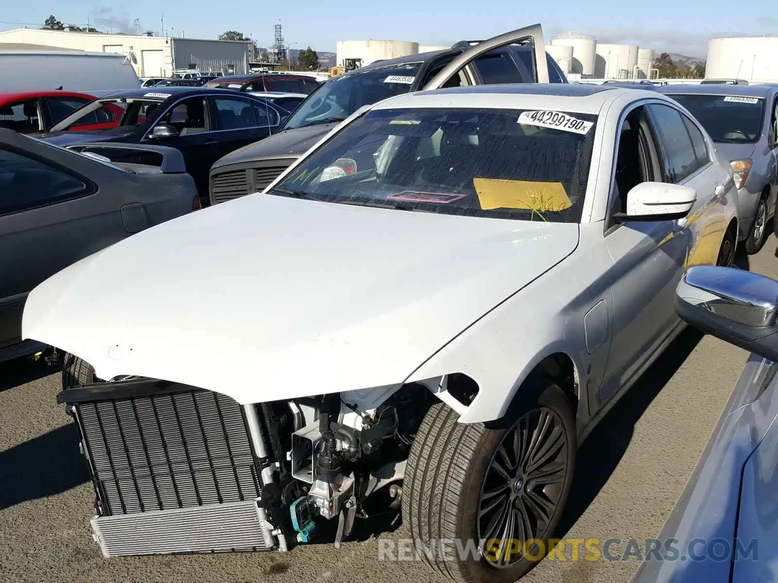 2 Photograph of a damaged car WBAJA9C58KB391965 BMW 5 SERIES 2019