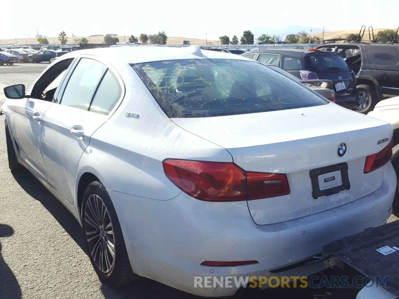 3 Photograph of a damaged car WBAJA9C58KB391965 BMW 5 SERIES 2019