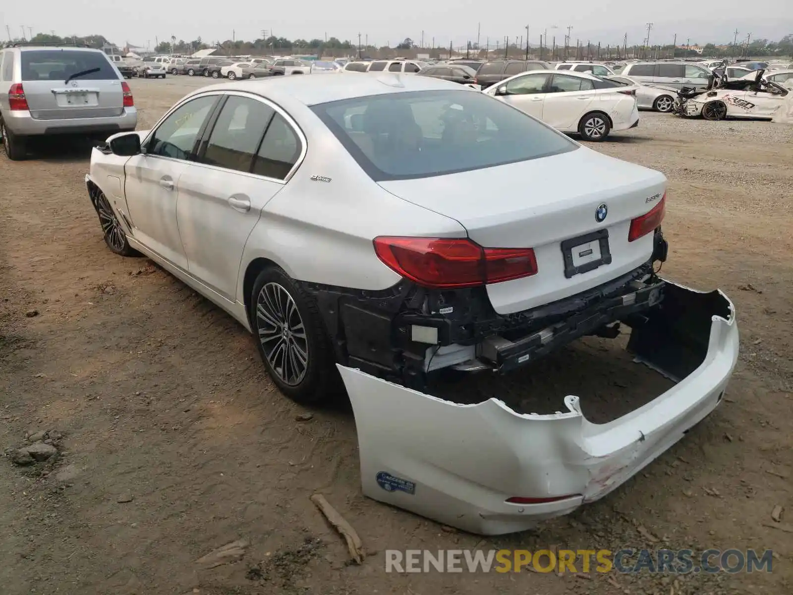 3 Photograph of a damaged car WBAJA9C58KB392985 BMW 5 SERIES 2019