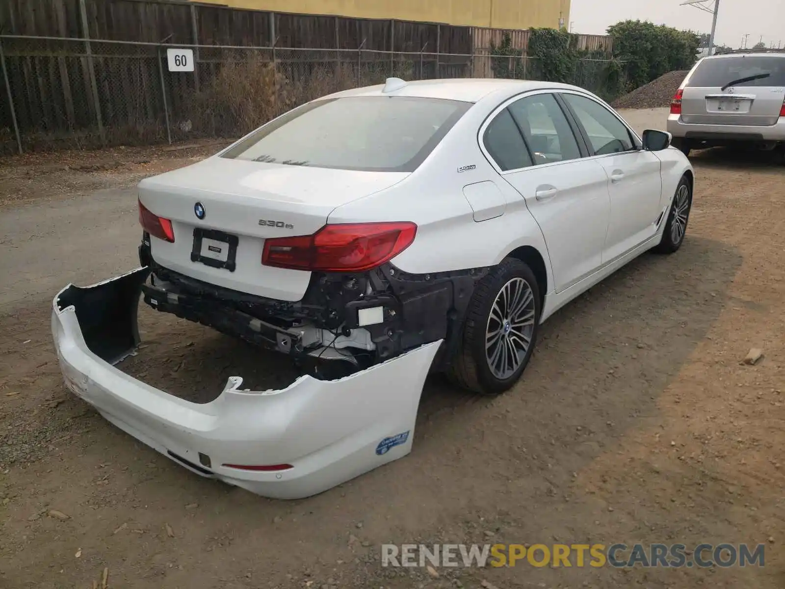 4 Photograph of a damaged car WBAJA9C58KB392985 BMW 5 SERIES 2019