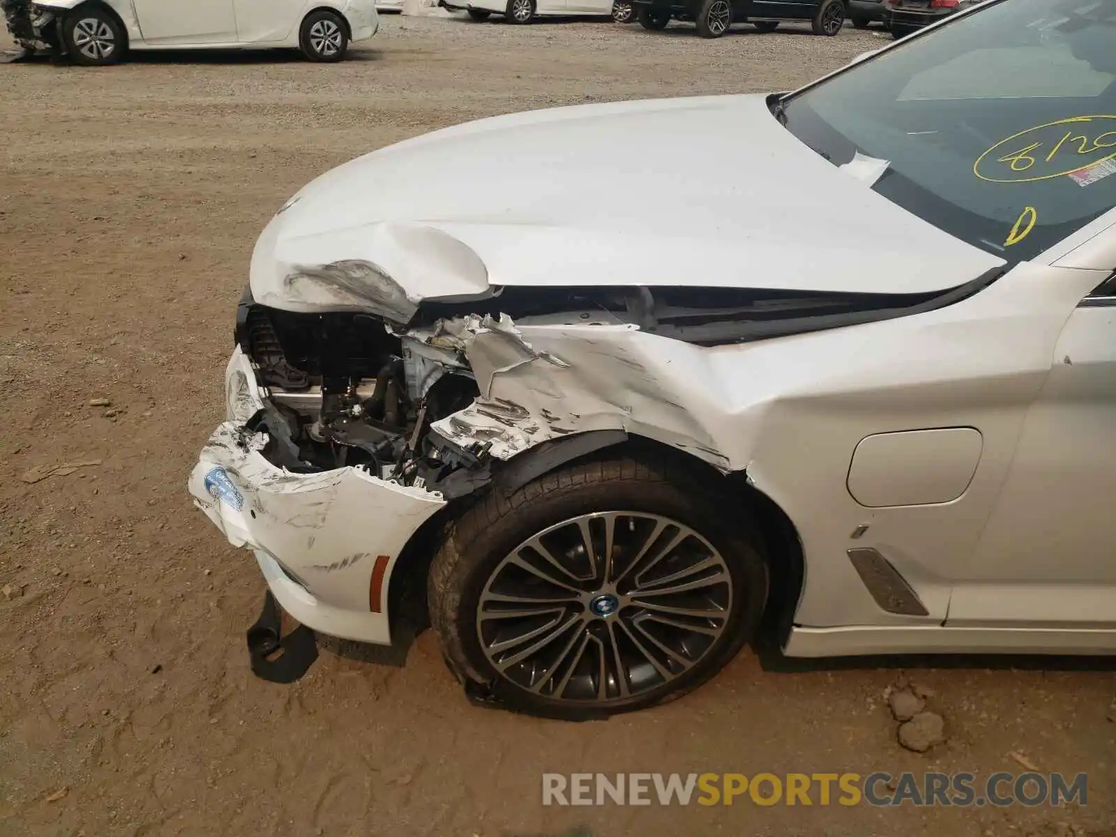 9 Photograph of a damaged car WBAJA9C58KB392985 BMW 5 SERIES 2019