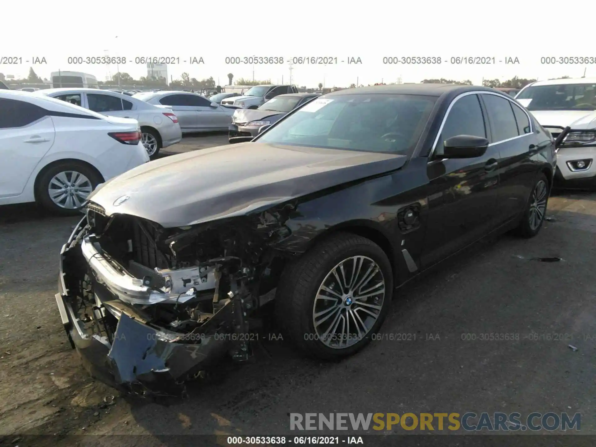 2 Photograph of a damaged car WBAJA9C58KB399404 BMW 5 SERIES 2019