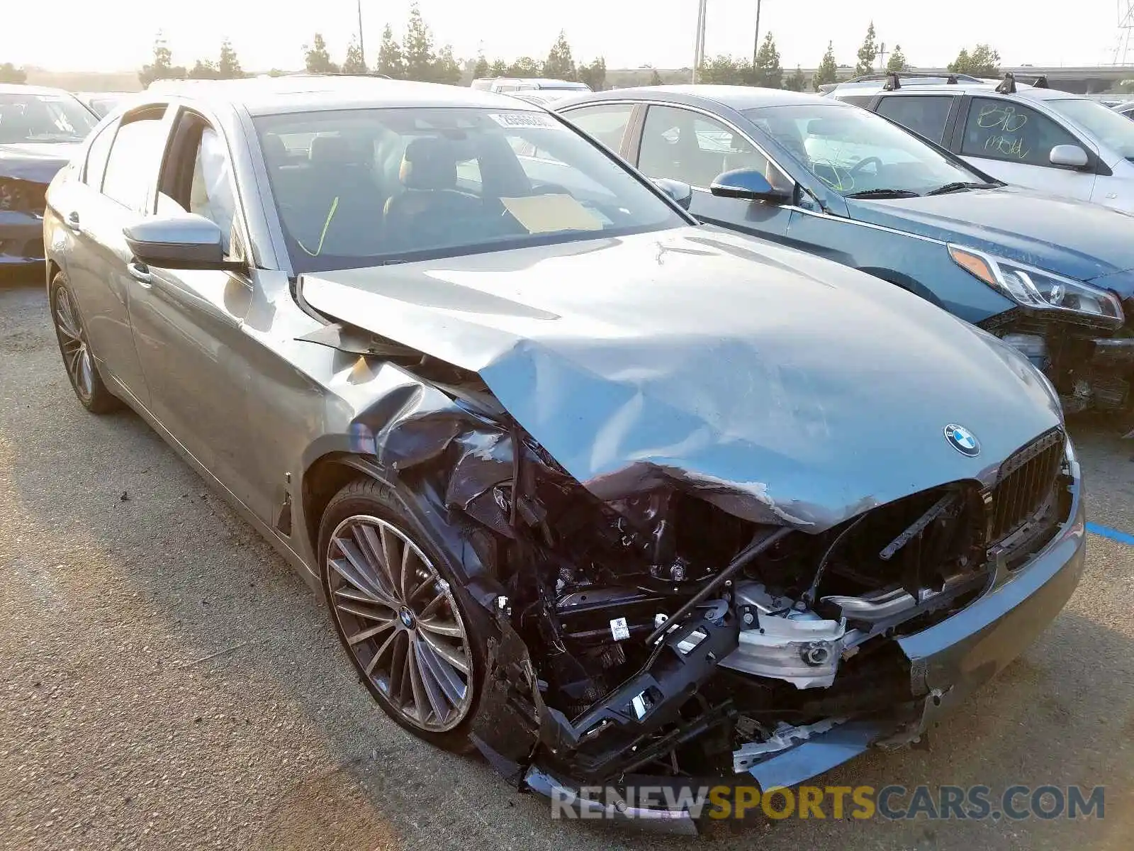 1 Photograph of a damaged car WBAJA9C59KB389626 BMW 5 SERIES 2019