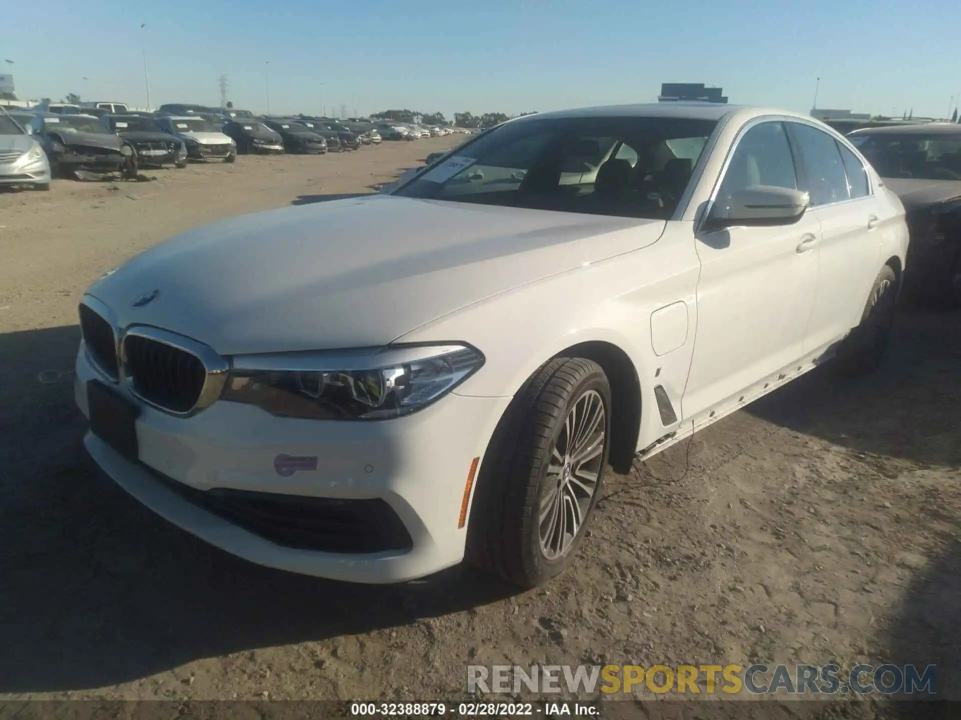 2 Photograph of a damaged car WBAJA9C5XKB254042 BMW 5 SERIES 2019