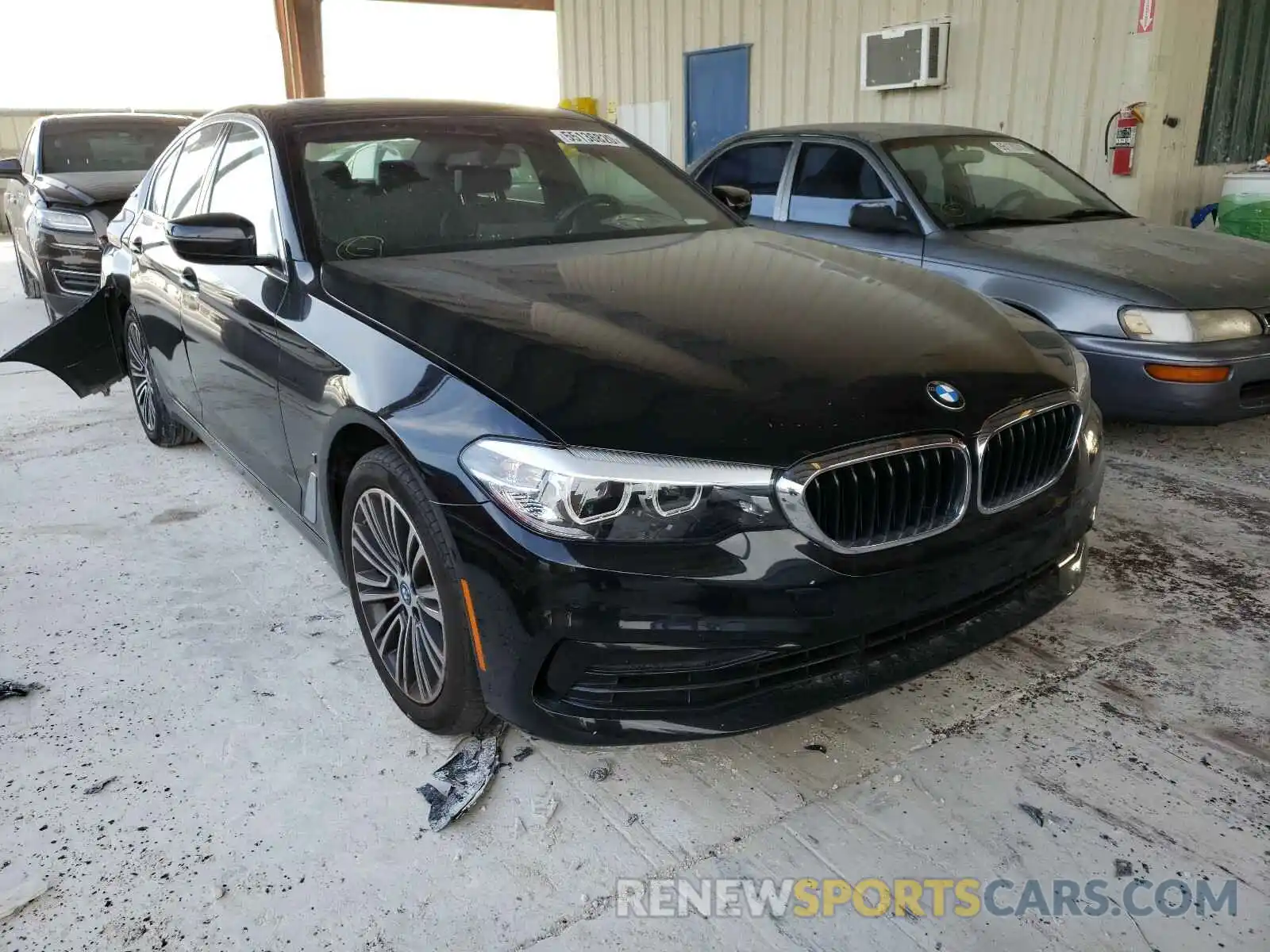 1 Photograph of a damaged car WBAJA9C5XKB254199 BMW 5 SERIES 2019