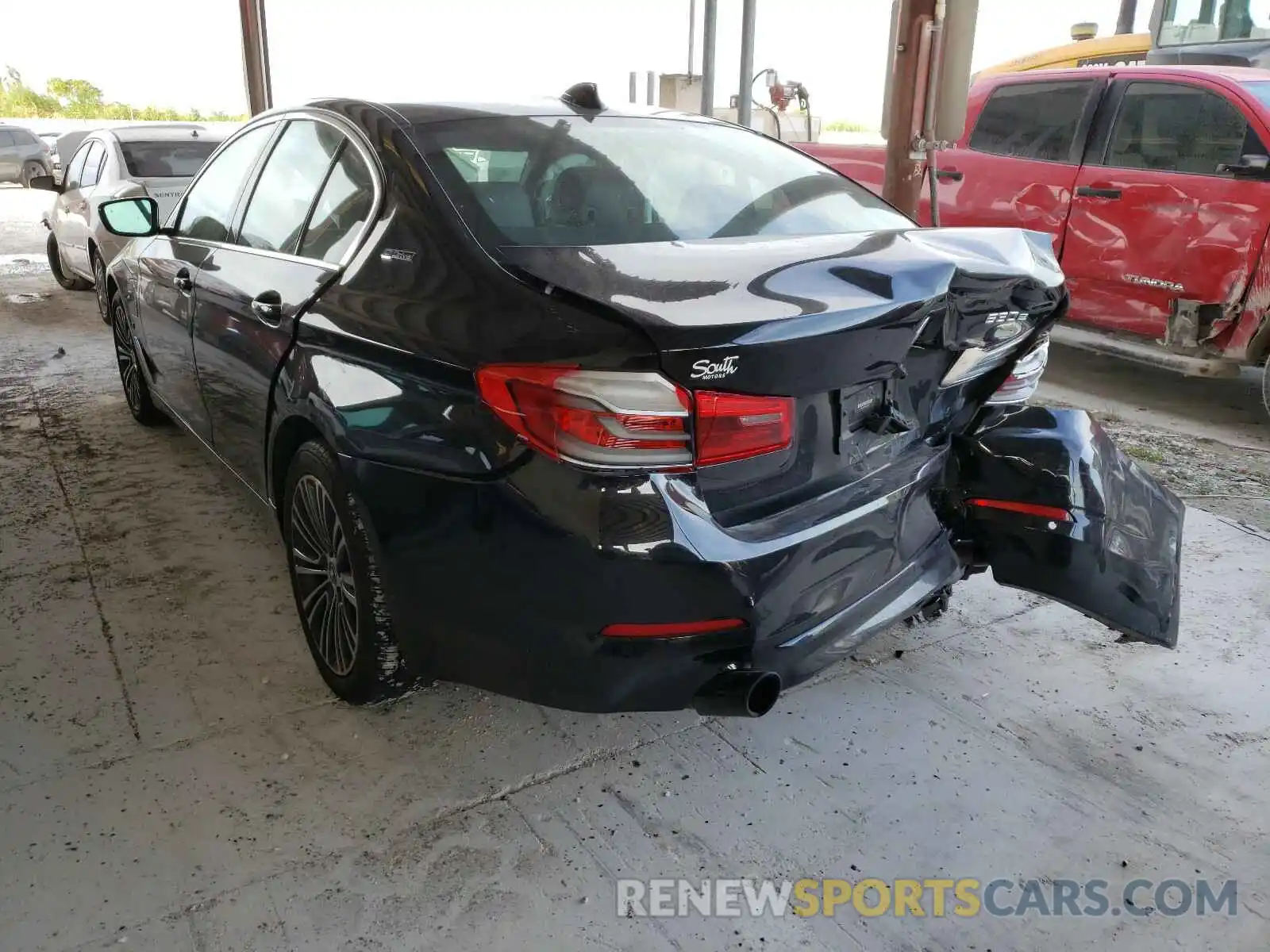 3 Photograph of a damaged car WBAJA9C5XKB254199 BMW 5 SERIES 2019