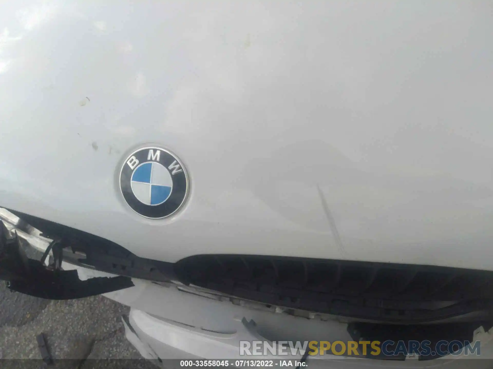 10 Photograph of a damaged car WBAJA9C5XKB254381 BMW 5 SERIES 2019