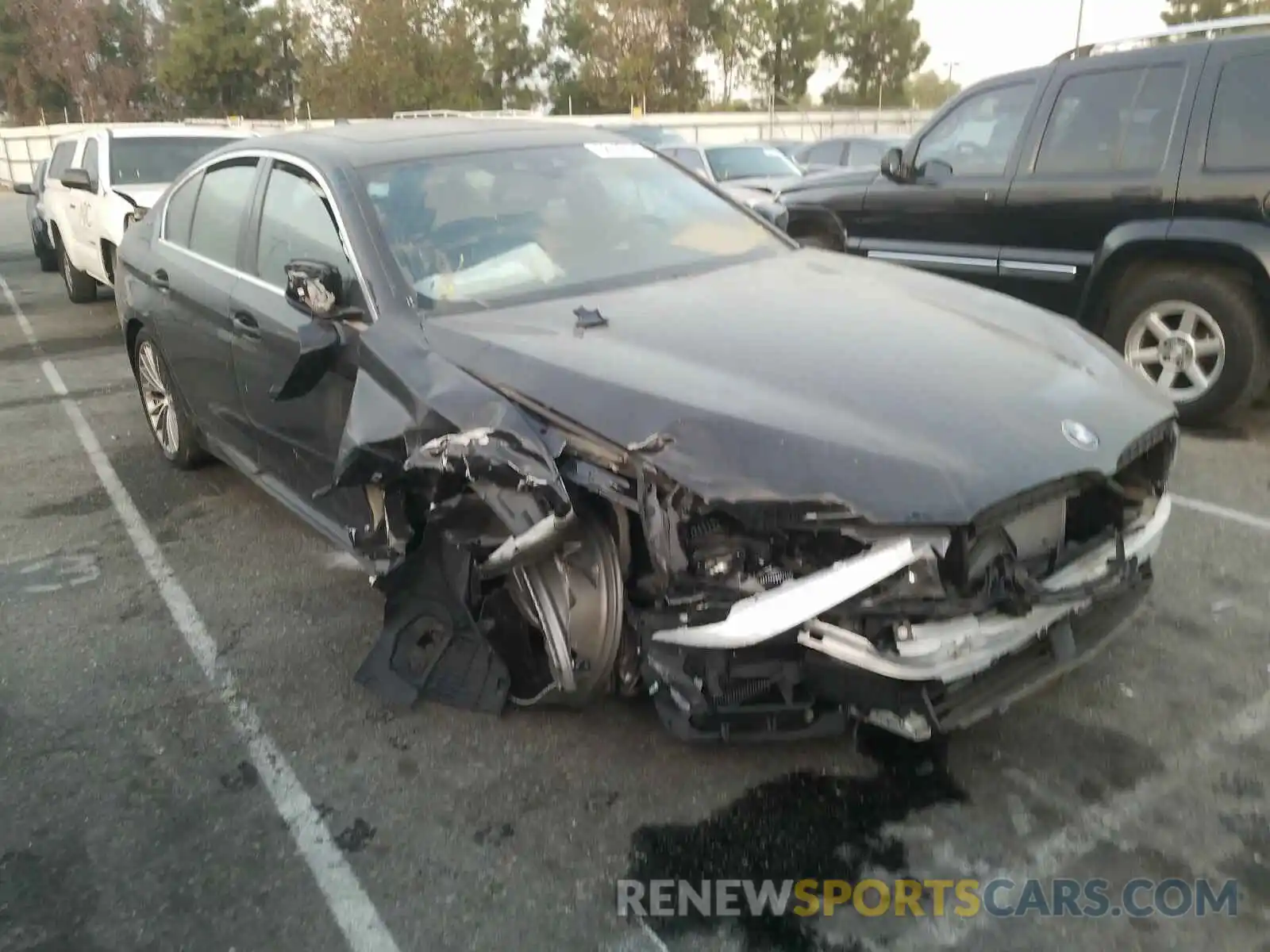 1 Photograph of a damaged car WBAJA9C5XKB254431 BMW 5 SERIES 2019