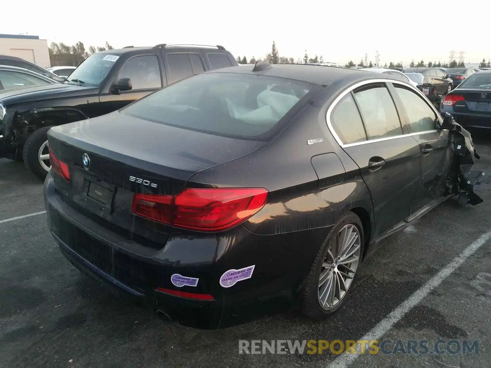 4 Photograph of a damaged car WBAJA9C5XKB254431 BMW 5 SERIES 2019