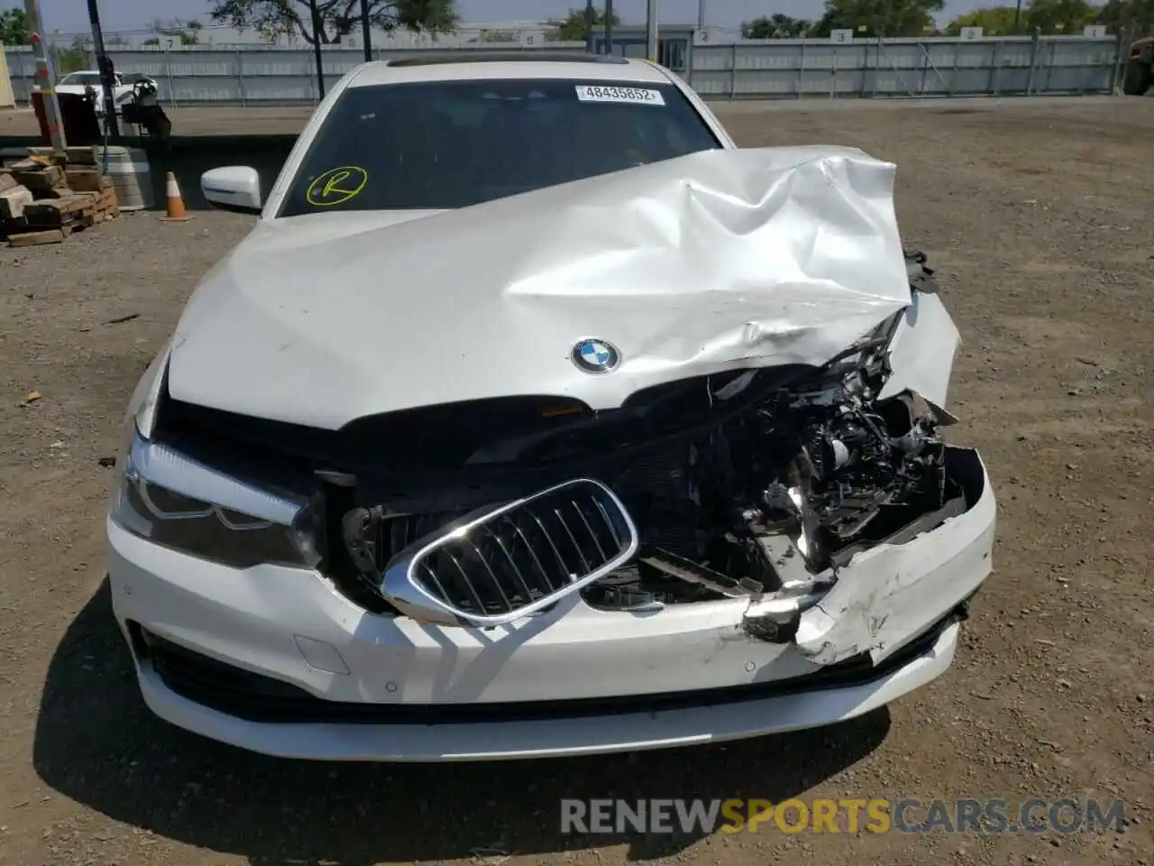 9 Photograph of a damaged car WBAJA9C5XKB254574 BMW 5 SERIES 2019