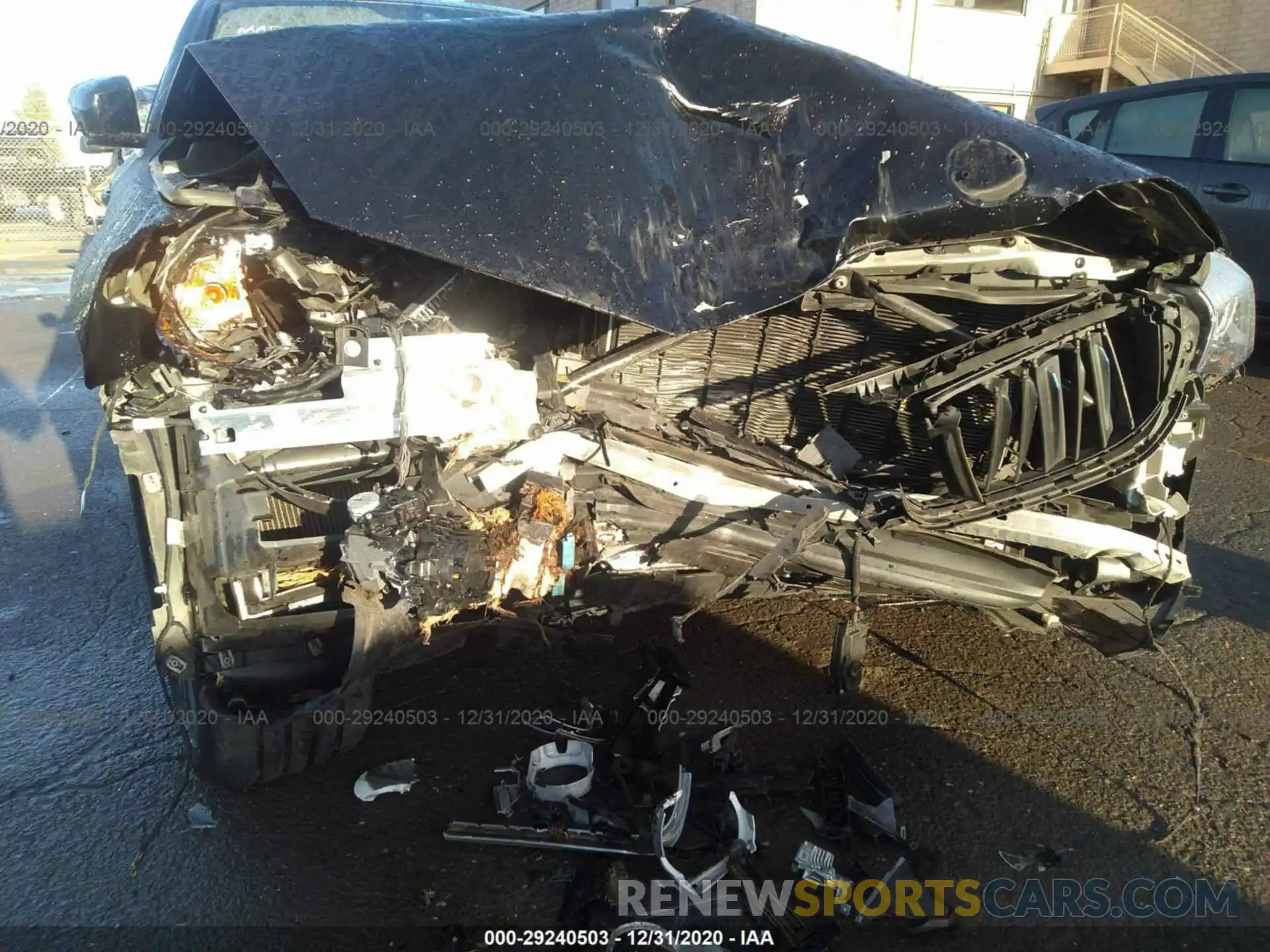 6 Photograph of a damaged car WBAJA9C5XKB388677 BMW 5 SERIES 2019