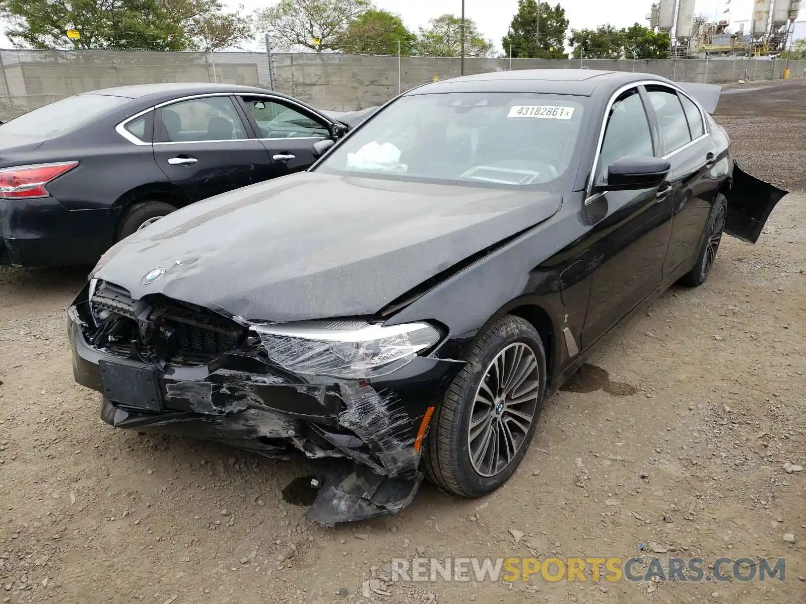 2 Photograph of a damaged car WBAJA9C5XKB389022 BMW 5 SERIES 2019