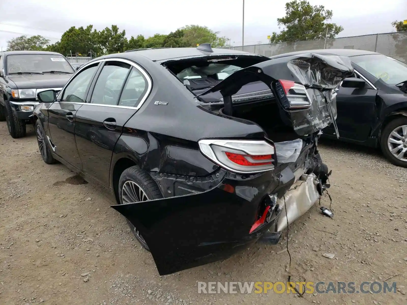 3 Photograph of a damaged car WBAJA9C5XKB389022 BMW 5 SERIES 2019