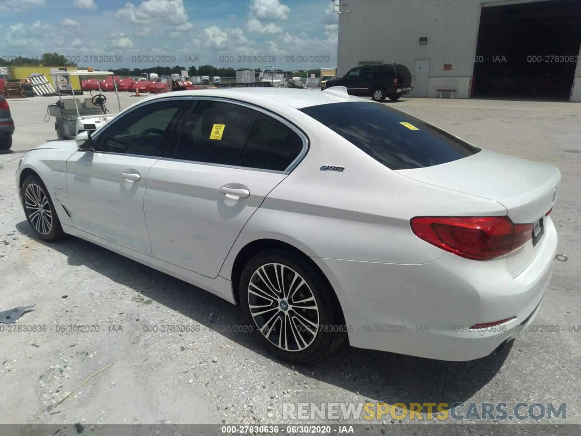 3 Photograph of a damaged car WBAJA9C5XKB392437 BMW 5 SERIES 2019