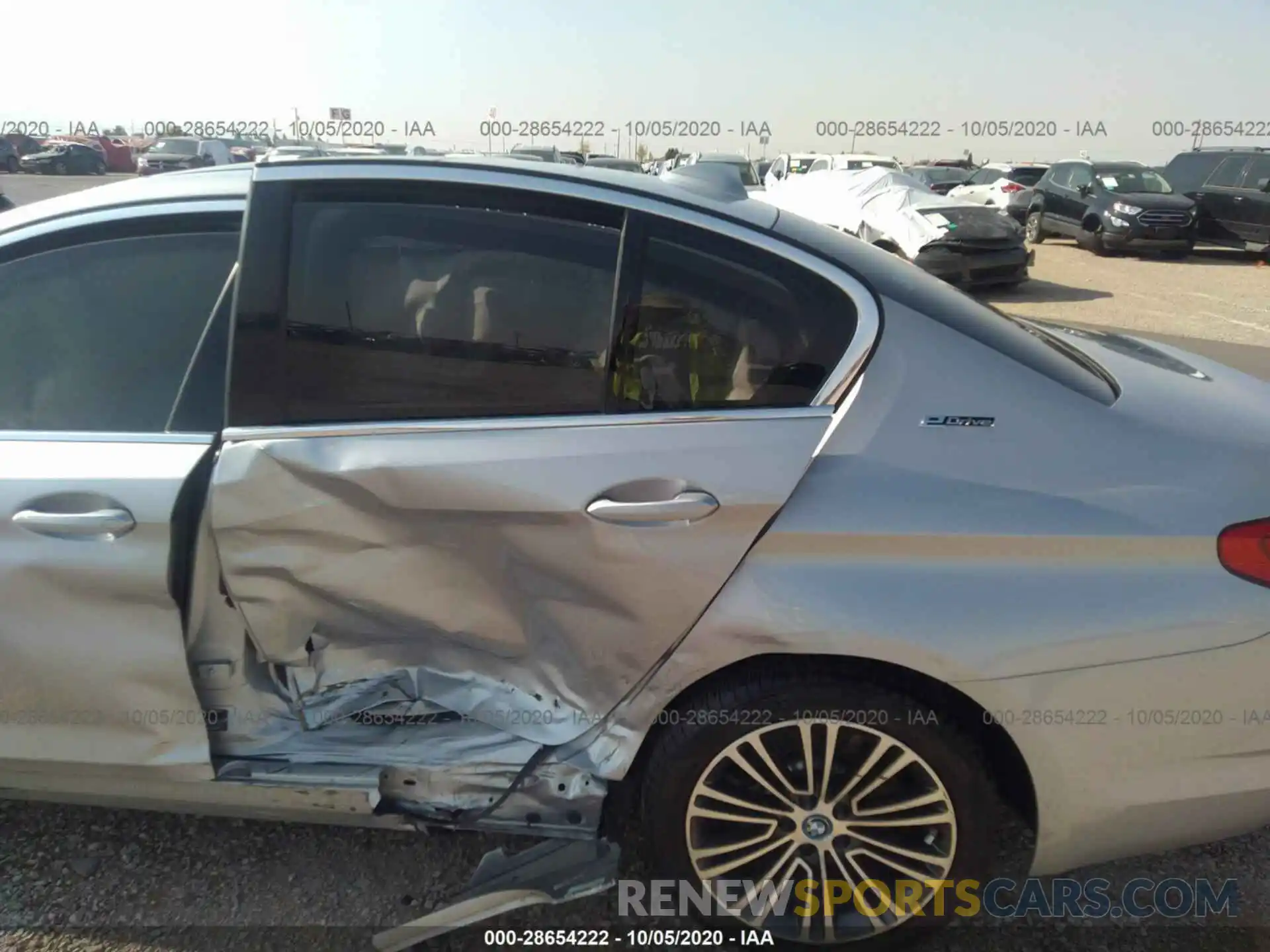 6 Photograph of a damaged car WBAJA9C5XKB393037 BMW 5 SERIES 2019