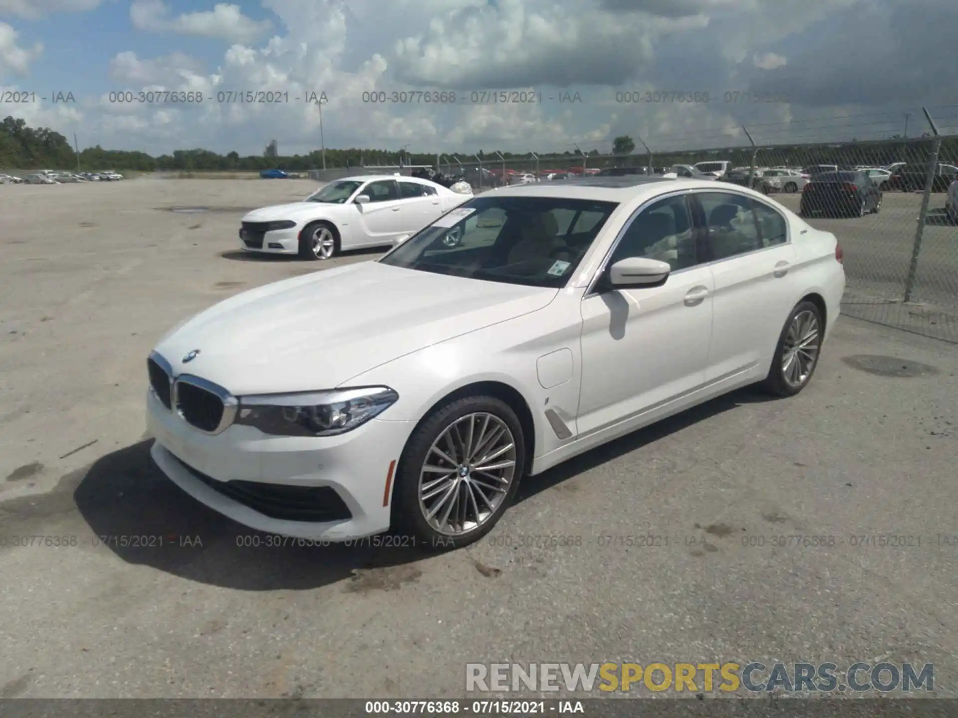 2 Photograph of a damaged car WBAJA9C5XKB393071 BMW 5 SERIES 2019