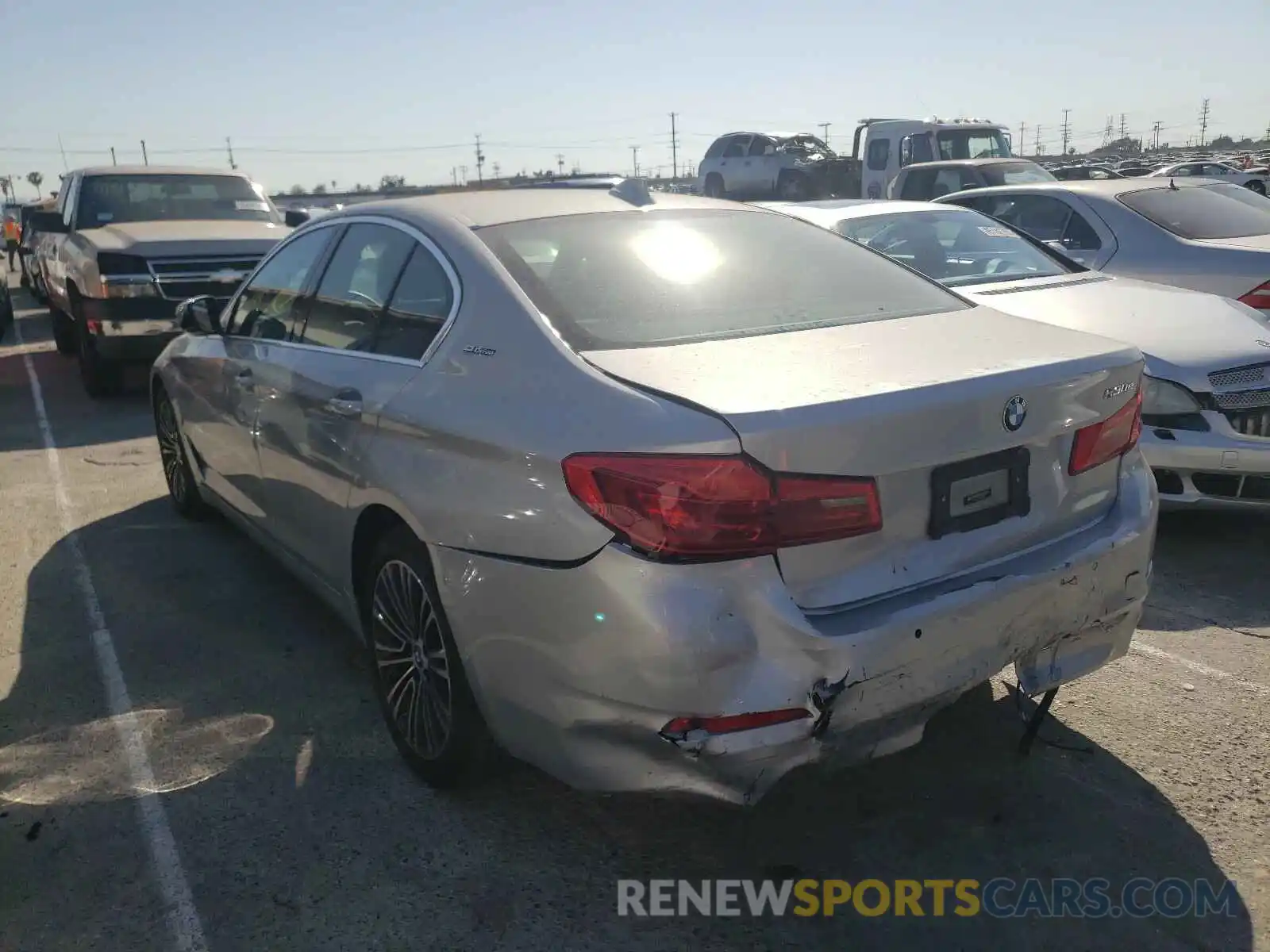 3 Photograph of a damaged car WBAJA9C5XKB399095 BMW 5 SERIES 2019