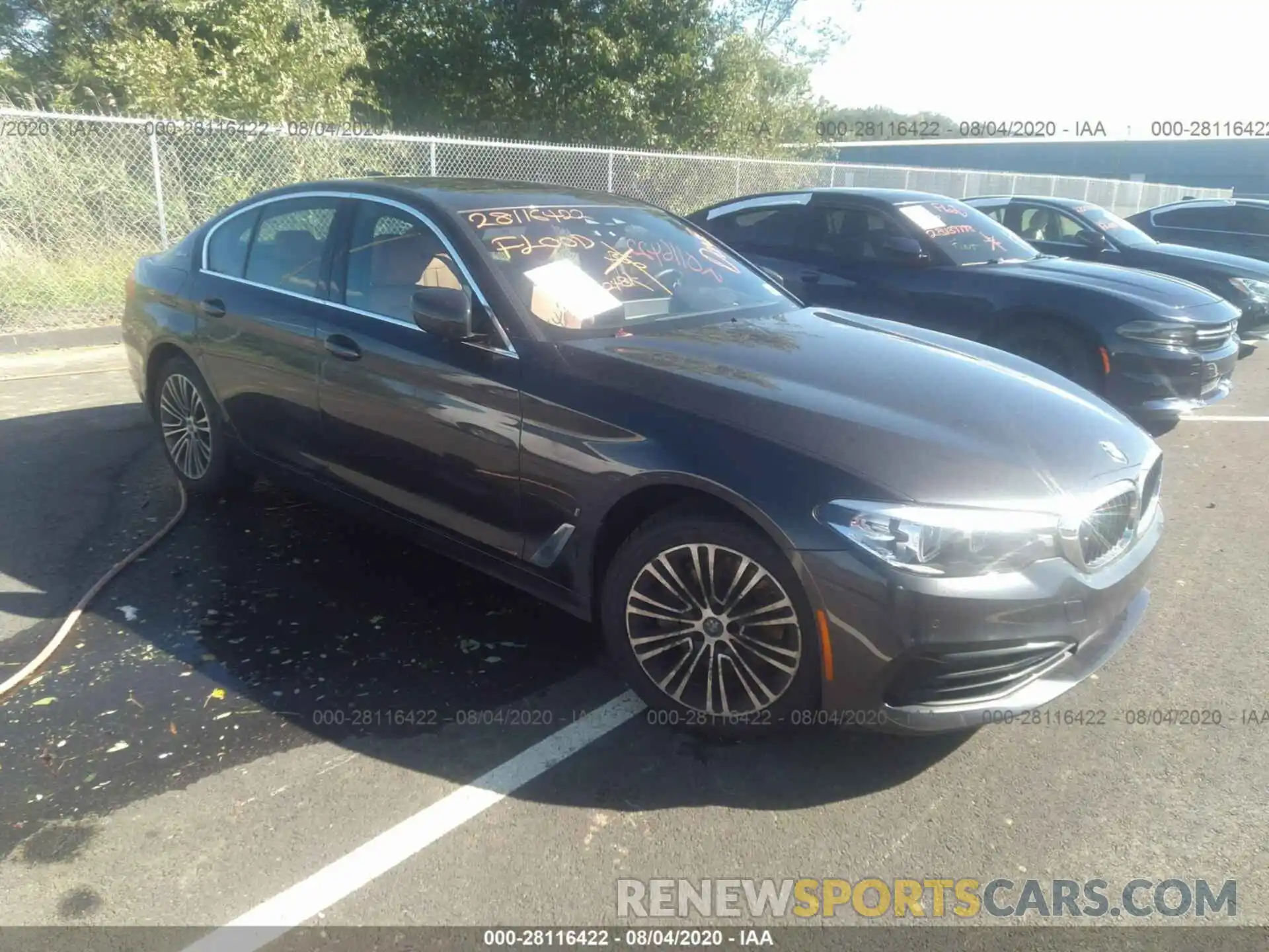 1 Photograph of a damaged car WBAJB1C50KB376942 BMW 5 SERIES 2019