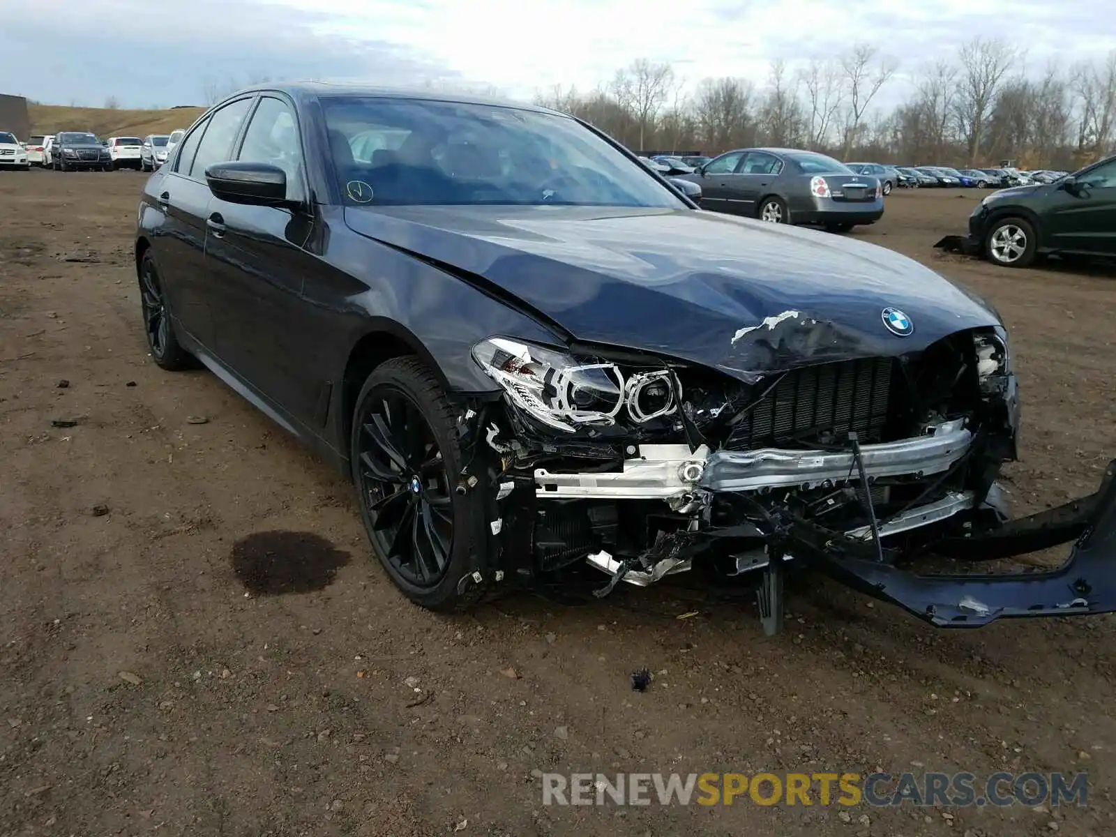 1 Фотография поврежденного автомобиля WBAJB1C51KB375671 BMW 5 SERIES 2019