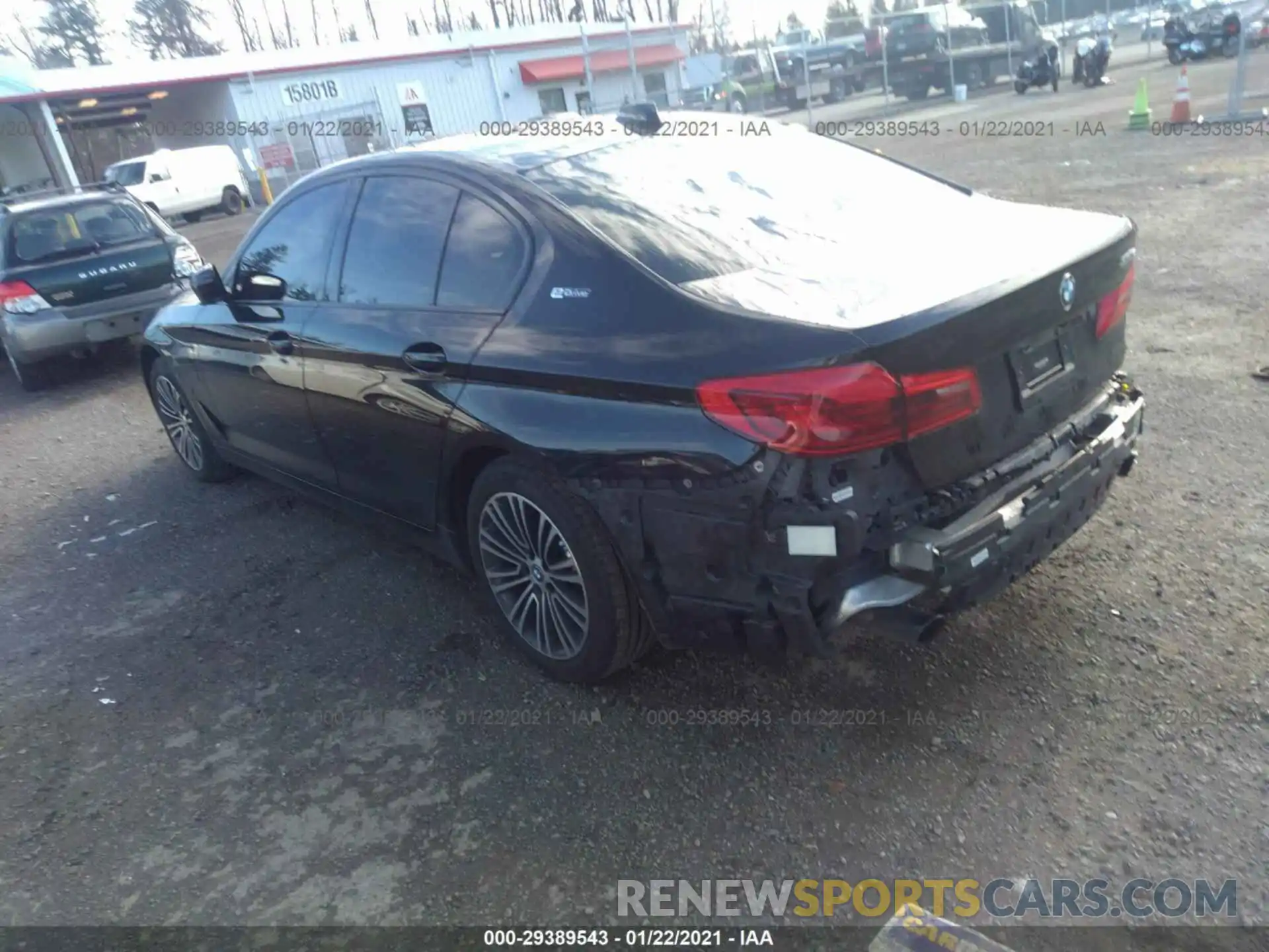 3 Фотография поврежденного автомобиля WBAJB1C51KB377081 BMW 5 SERIES 2019