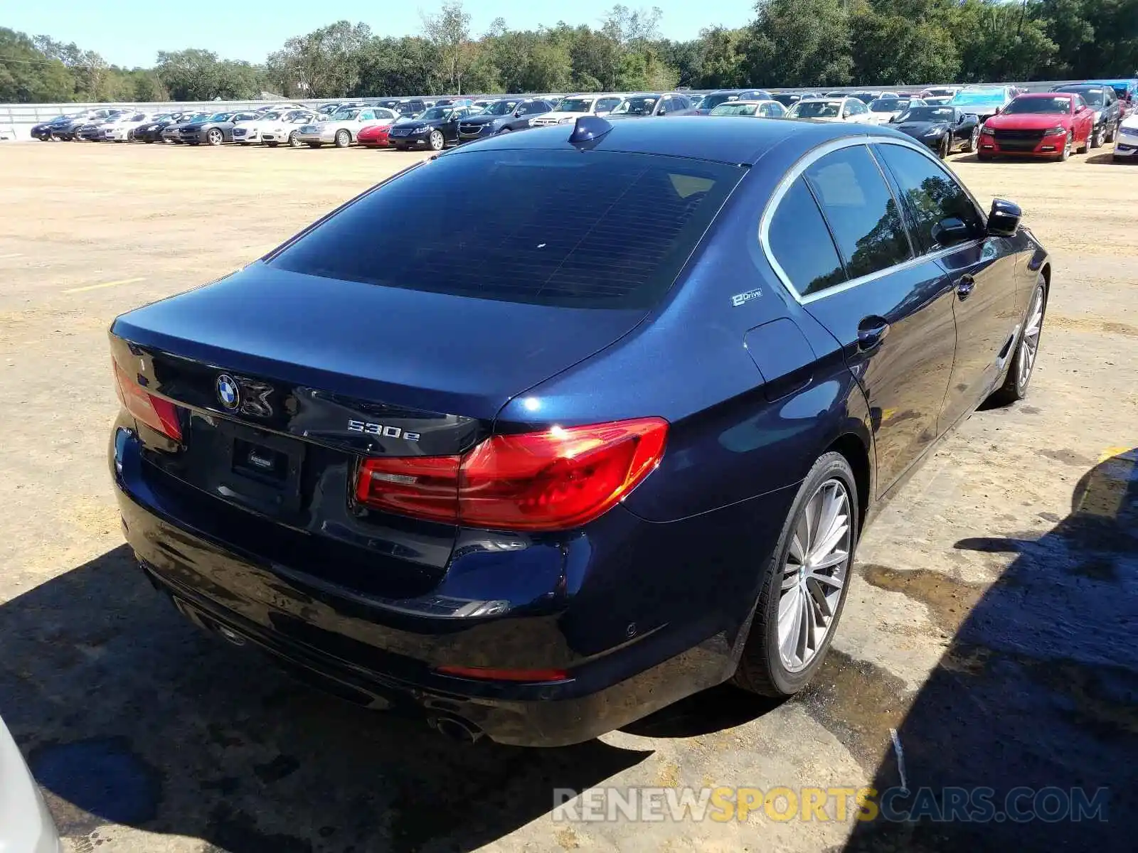 4 Photograph of a damaged car WBAJB1C52KB376814 BMW 5 SERIES 2019