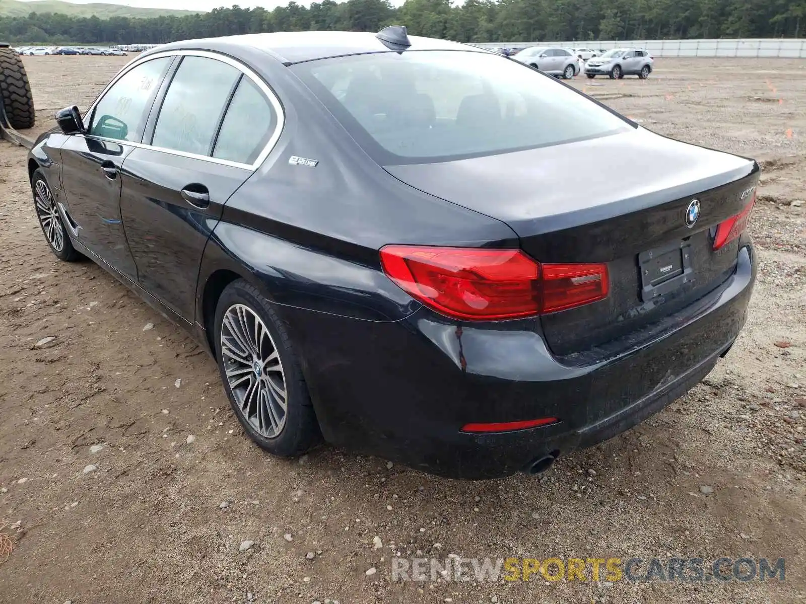 3 Photograph of a damaged car WBAJB1C53KB375509 BMW 5 SERIES 2019