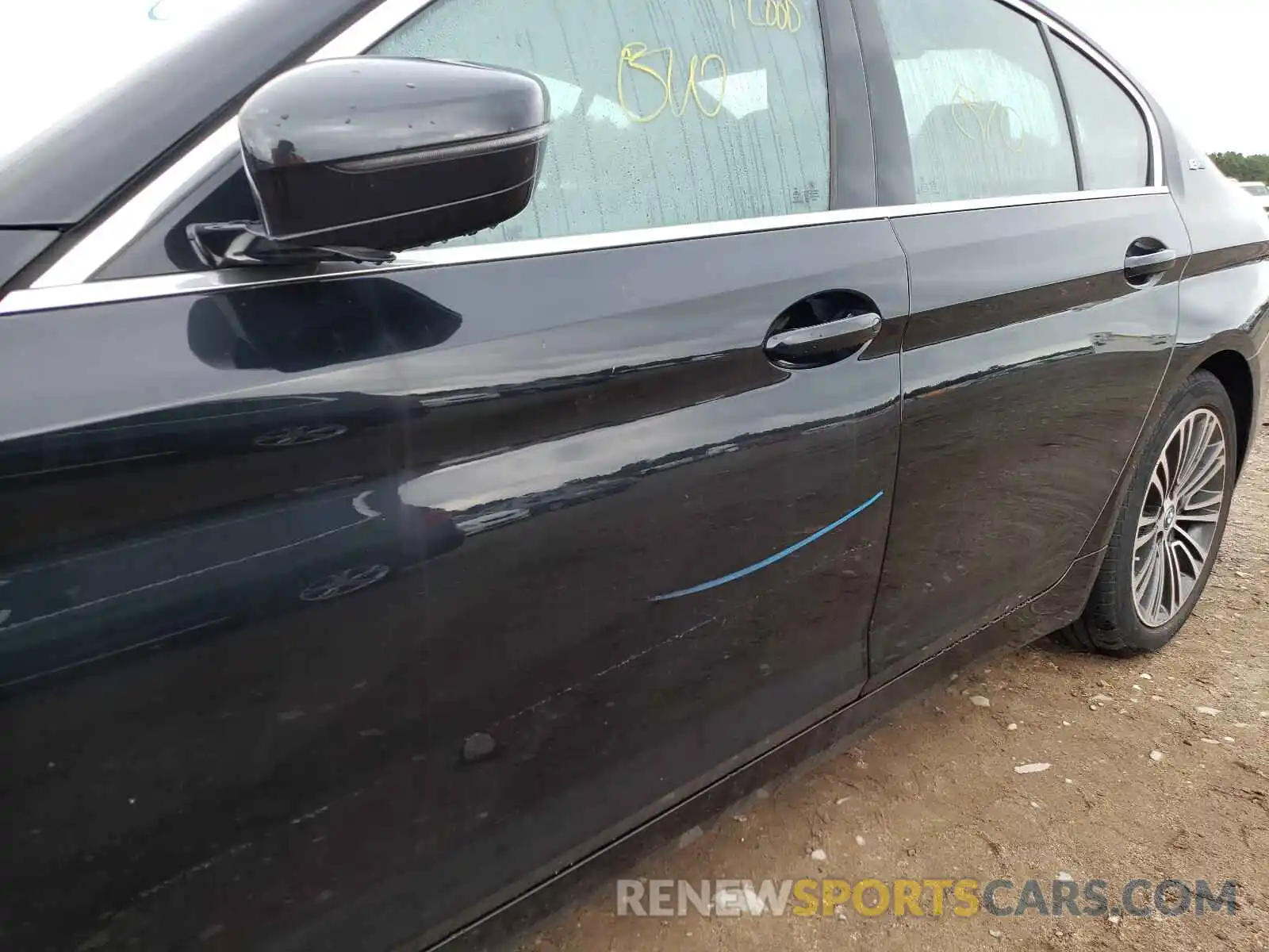 9 Photograph of a damaged car WBAJB1C53KB375509 BMW 5 SERIES 2019