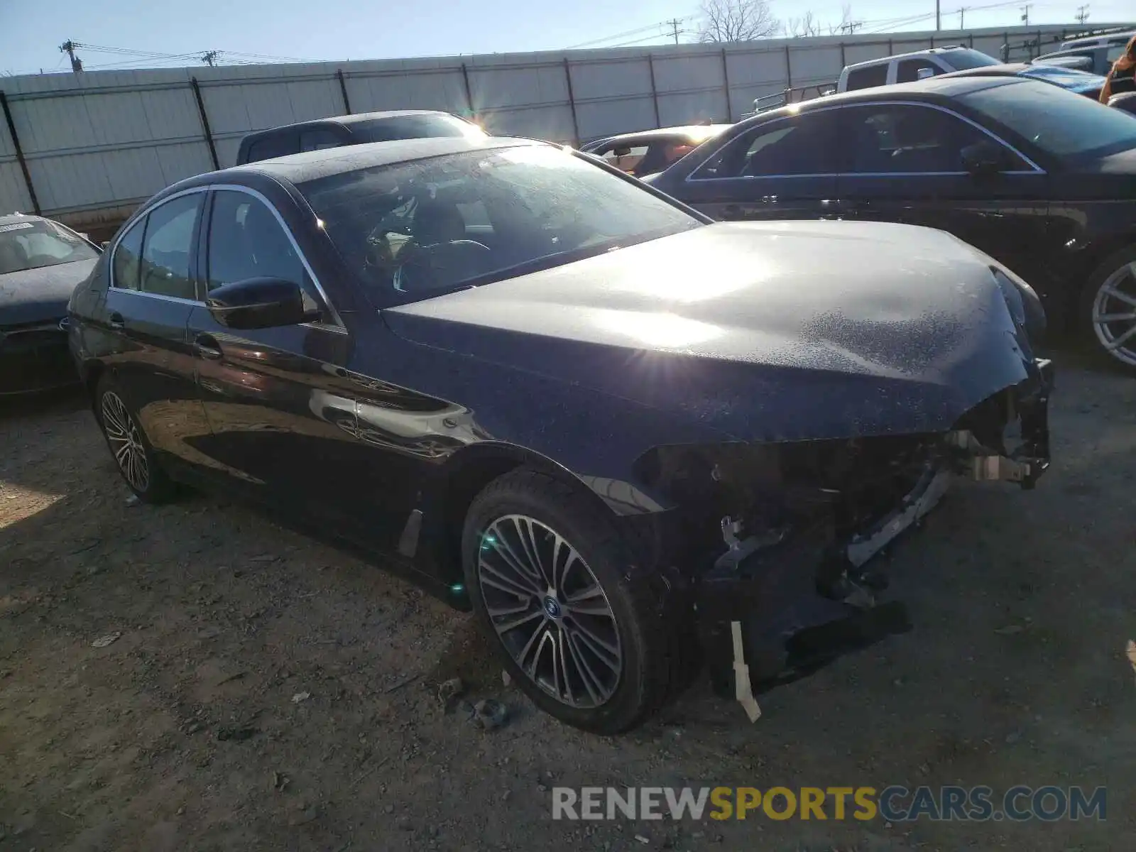 1 Фотография поврежденного автомобиля WBAJB1C55KB375205 BMW 5 SERIES 2019