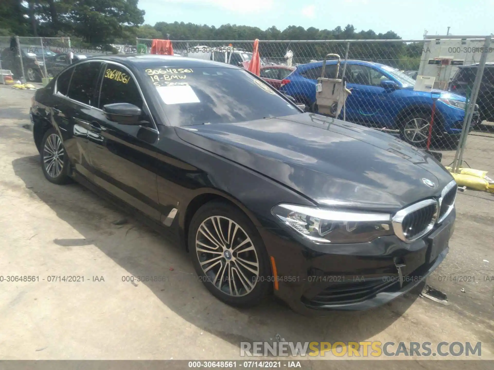 1 Photograph of a damaged car WBAJB1C55KB375706 BMW 5 SERIES 2019