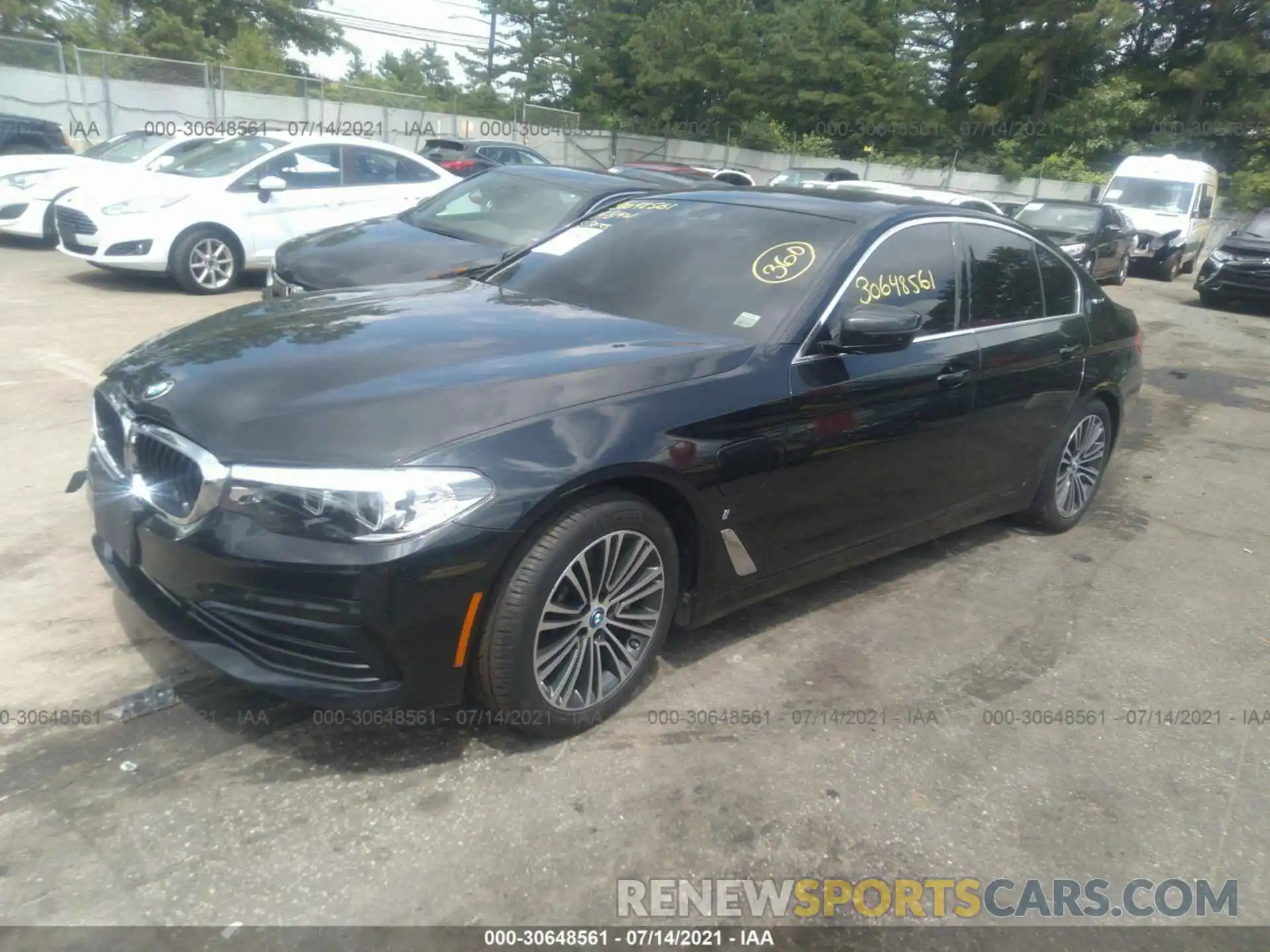 2 Photograph of a damaged car WBAJB1C55KB375706 BMW 5 SERIES 2019