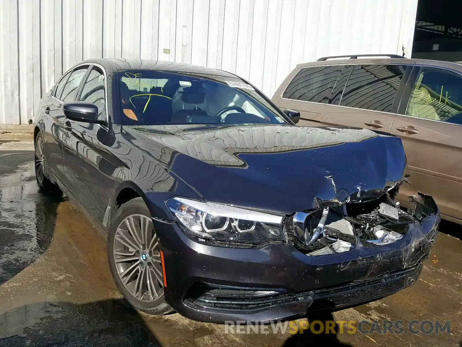 1 Photograph of a damaged car WBAJB1C56KB375164 BMW 5 SERIES 2019