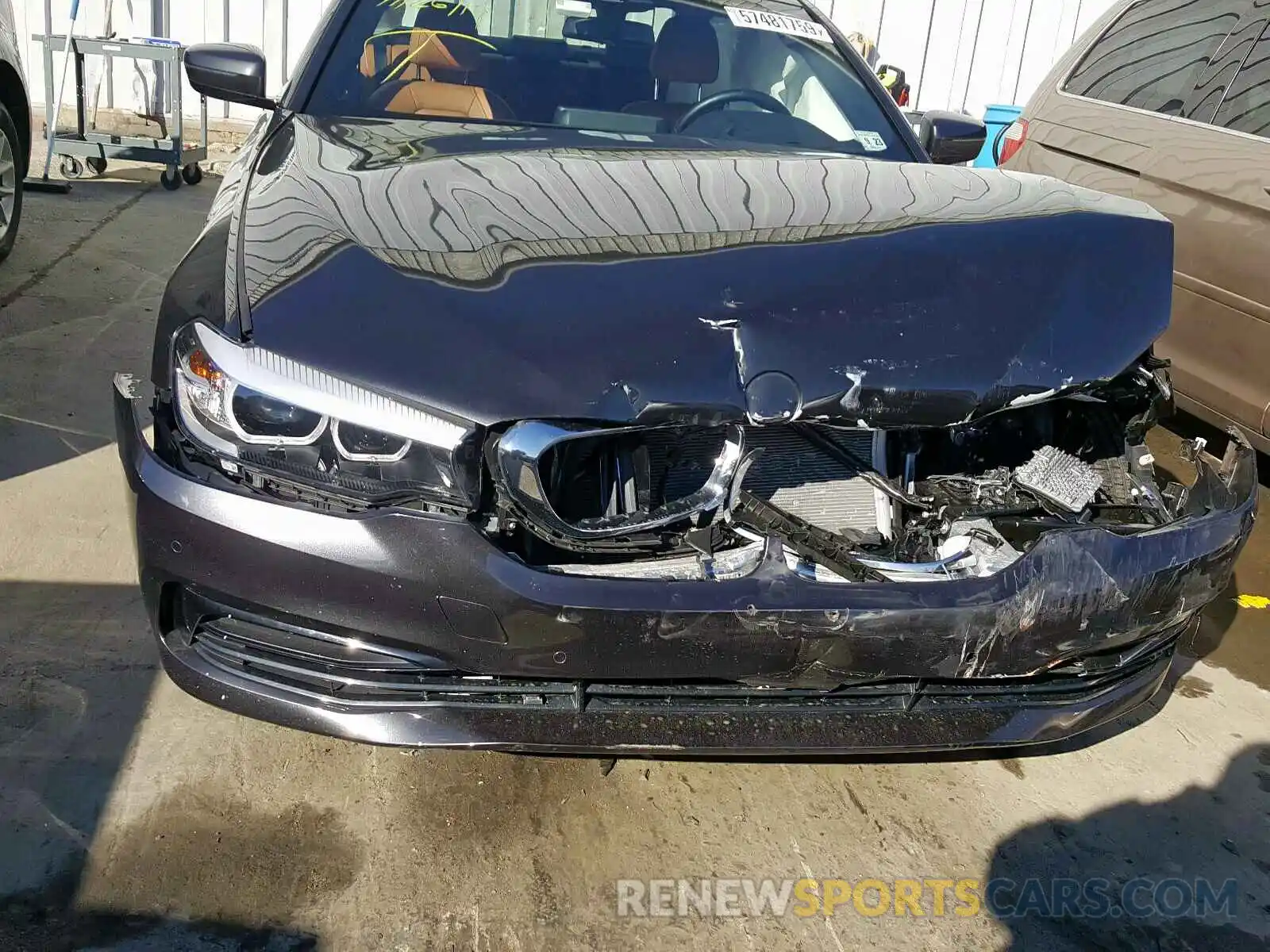 7 Фотография поврежденного автомобиля WBAJB1C56KB375164 BMW 5 SERIES 2019