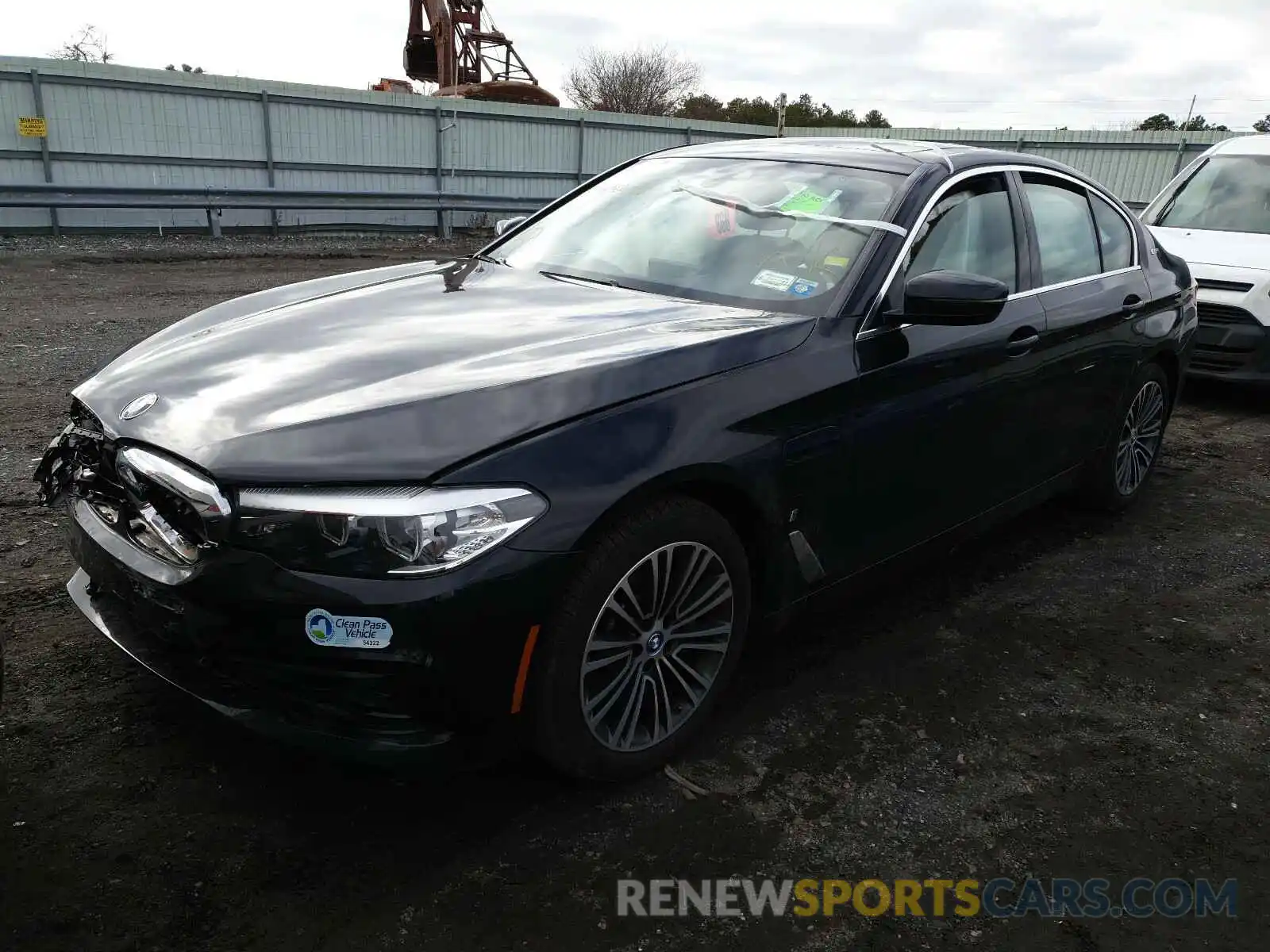 2 Photograph of a damaged car WBAJB1C57KB375691 BMW 5 SERIES 2019