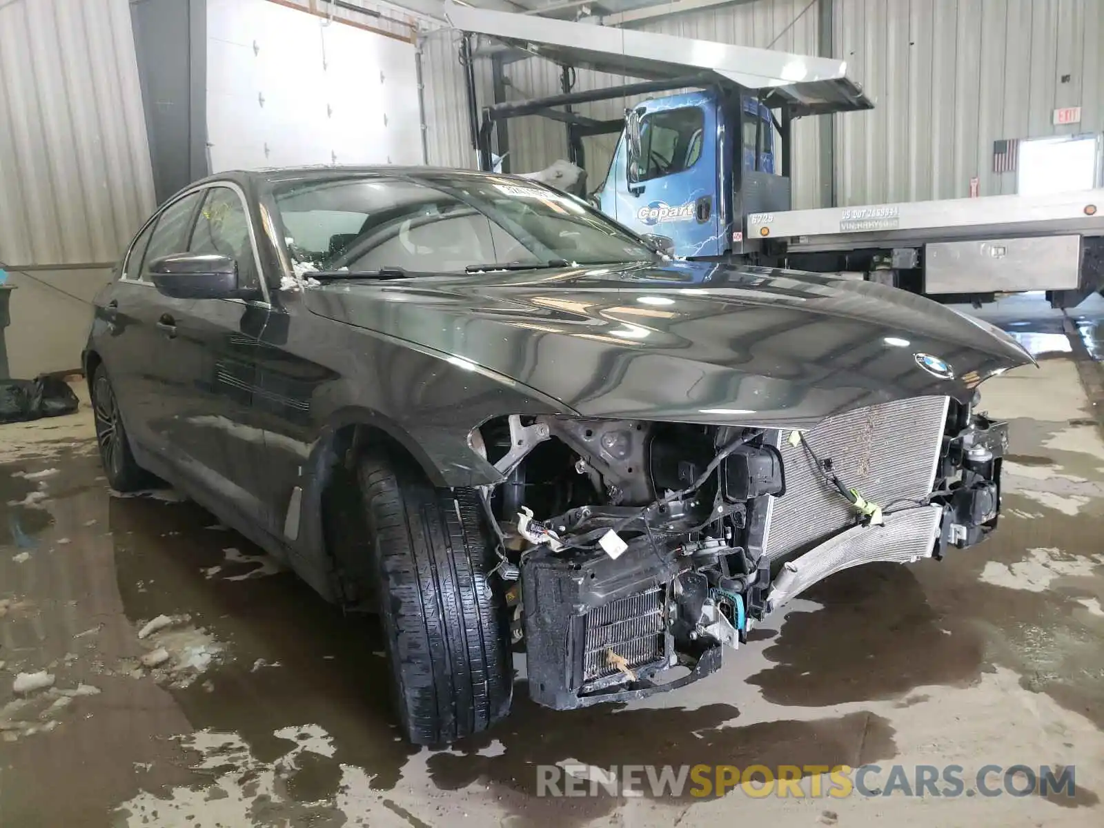 1 Photograph of a damaged car WBAJB1C57KB375822 BMW 5 SERIES 2019